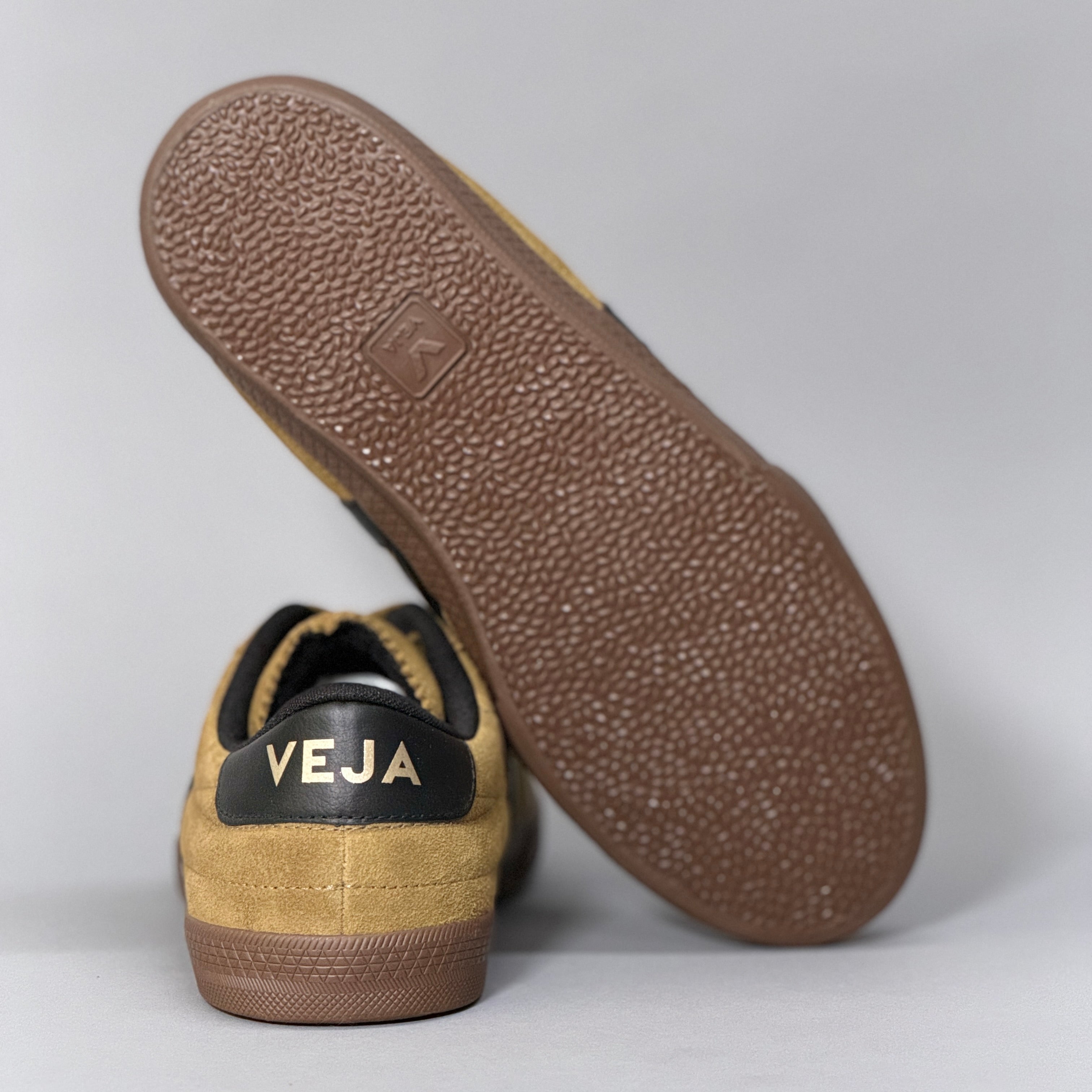 CALZADO HOMBRE VEJA PANENKA SUEDE FU0320899B