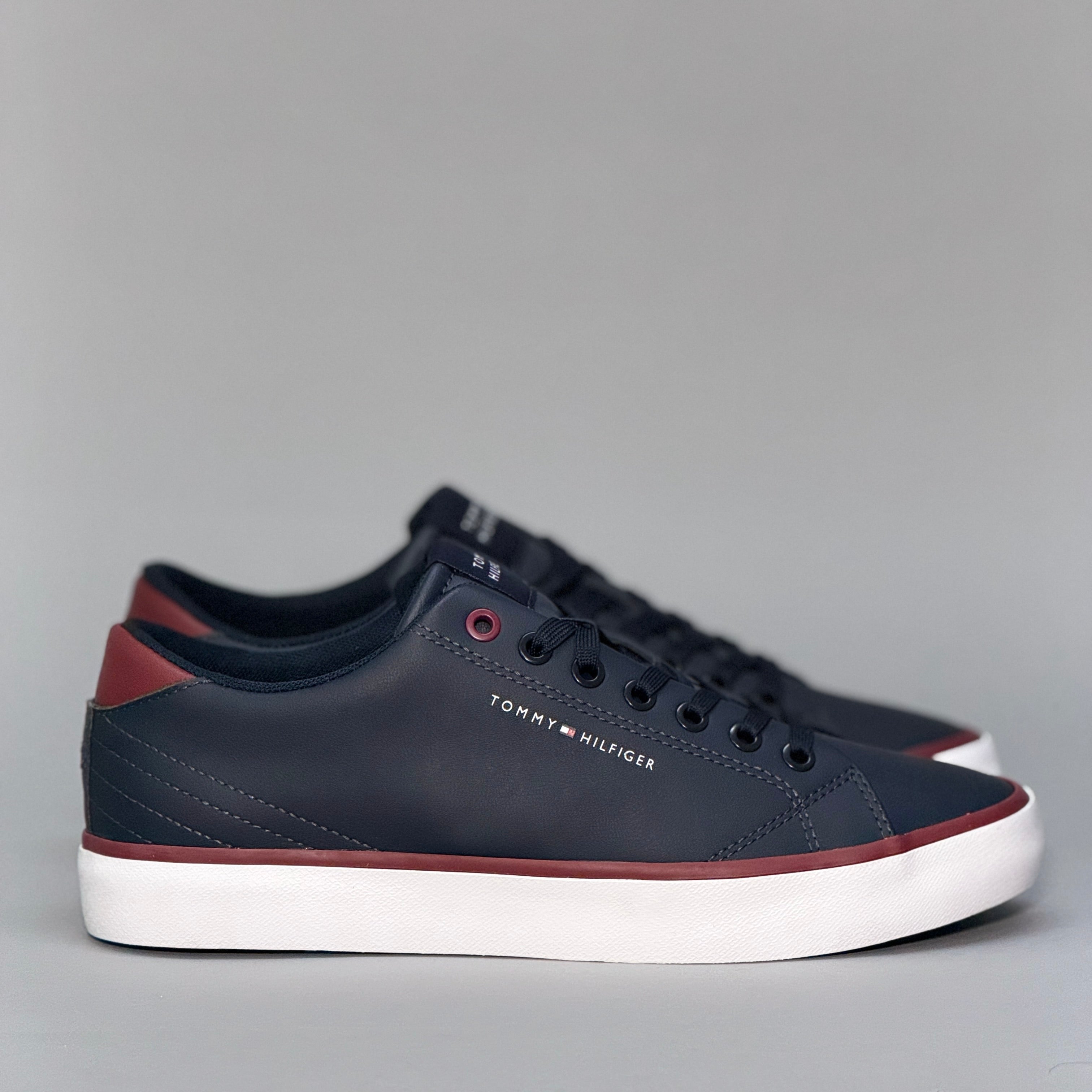 CALZADO HOMBRE TOMMY HILFIGER TH HI VULC CORE LOW LETHER FM0FM05041DW5