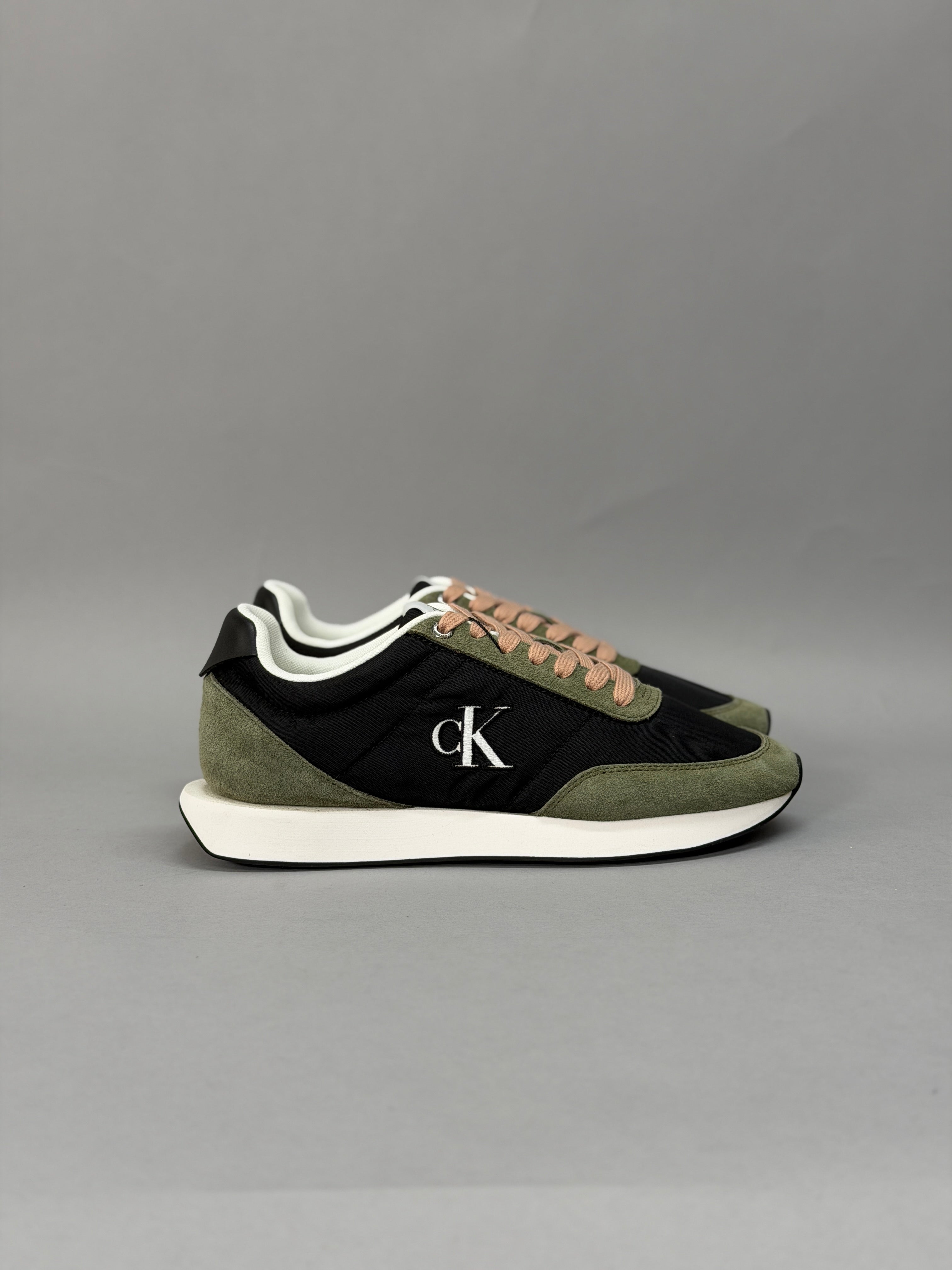 CALZADO MUJER CALVIN KLEIN RETRO RUNNER LACEUP NYLON MG YW0YW01990-01A