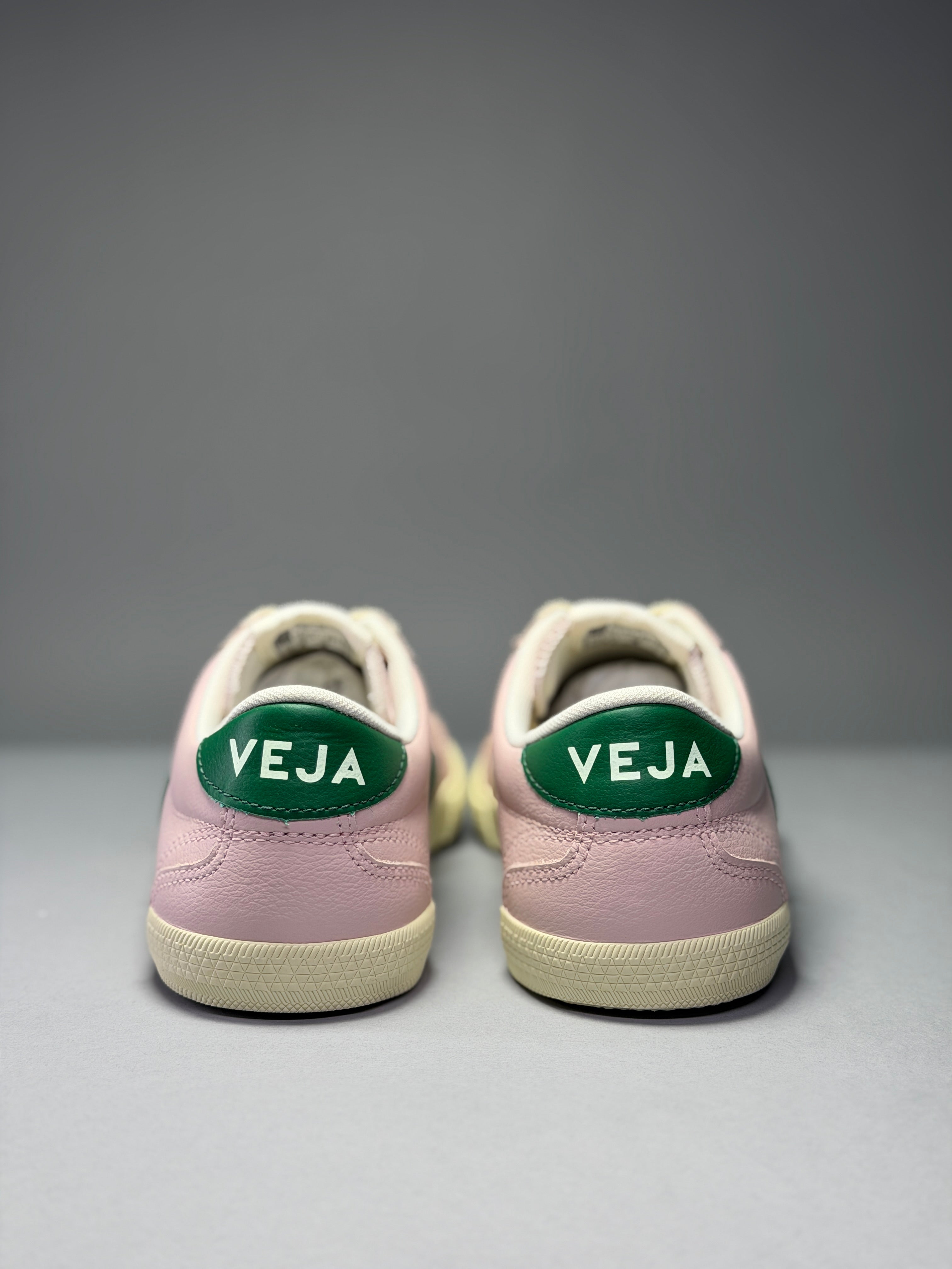 CALZADO MUJER VEJA VOLLEY OT LEATHER VO2021431A