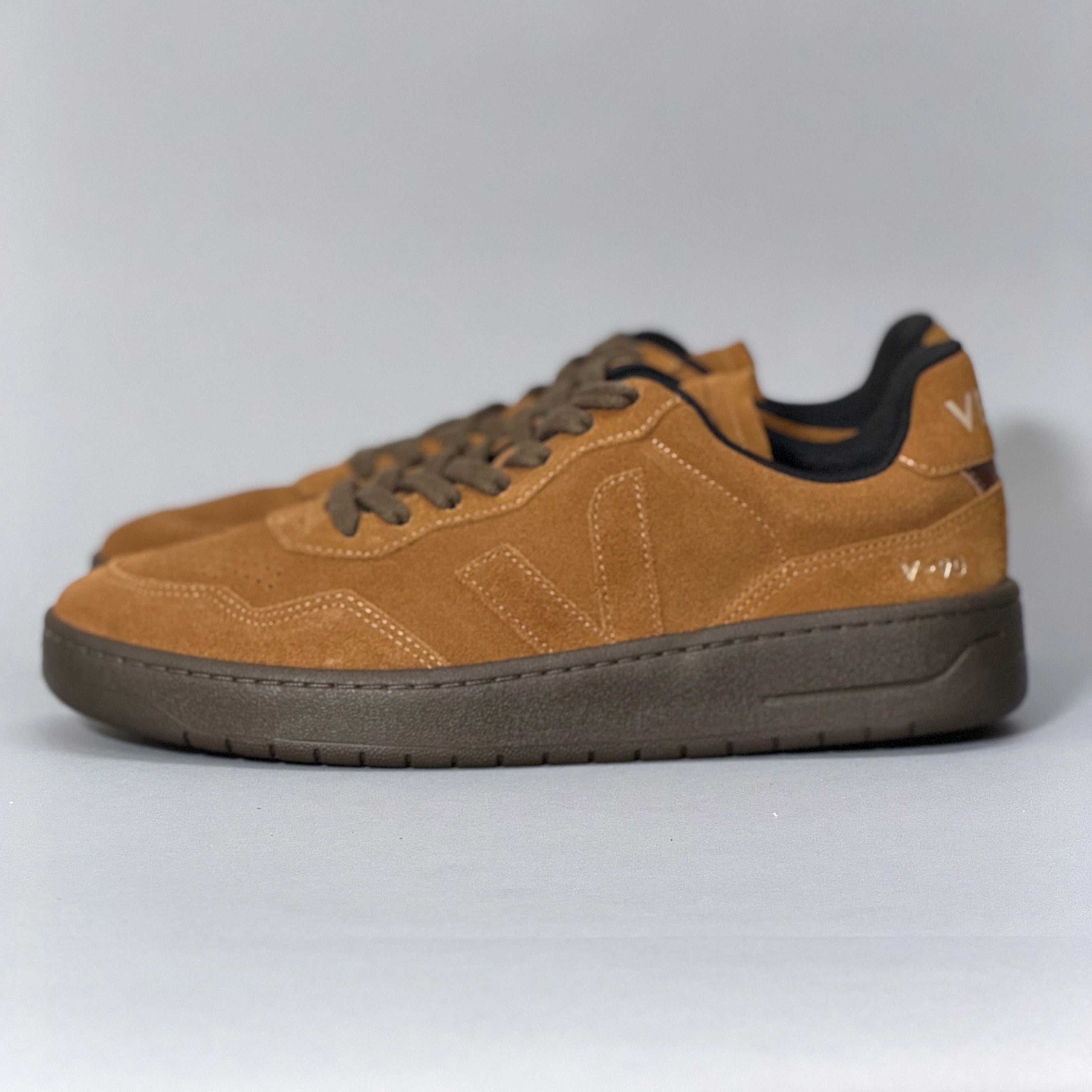 CALZADO HOMBRE VEJA V-90 SUEDE VD0320929B