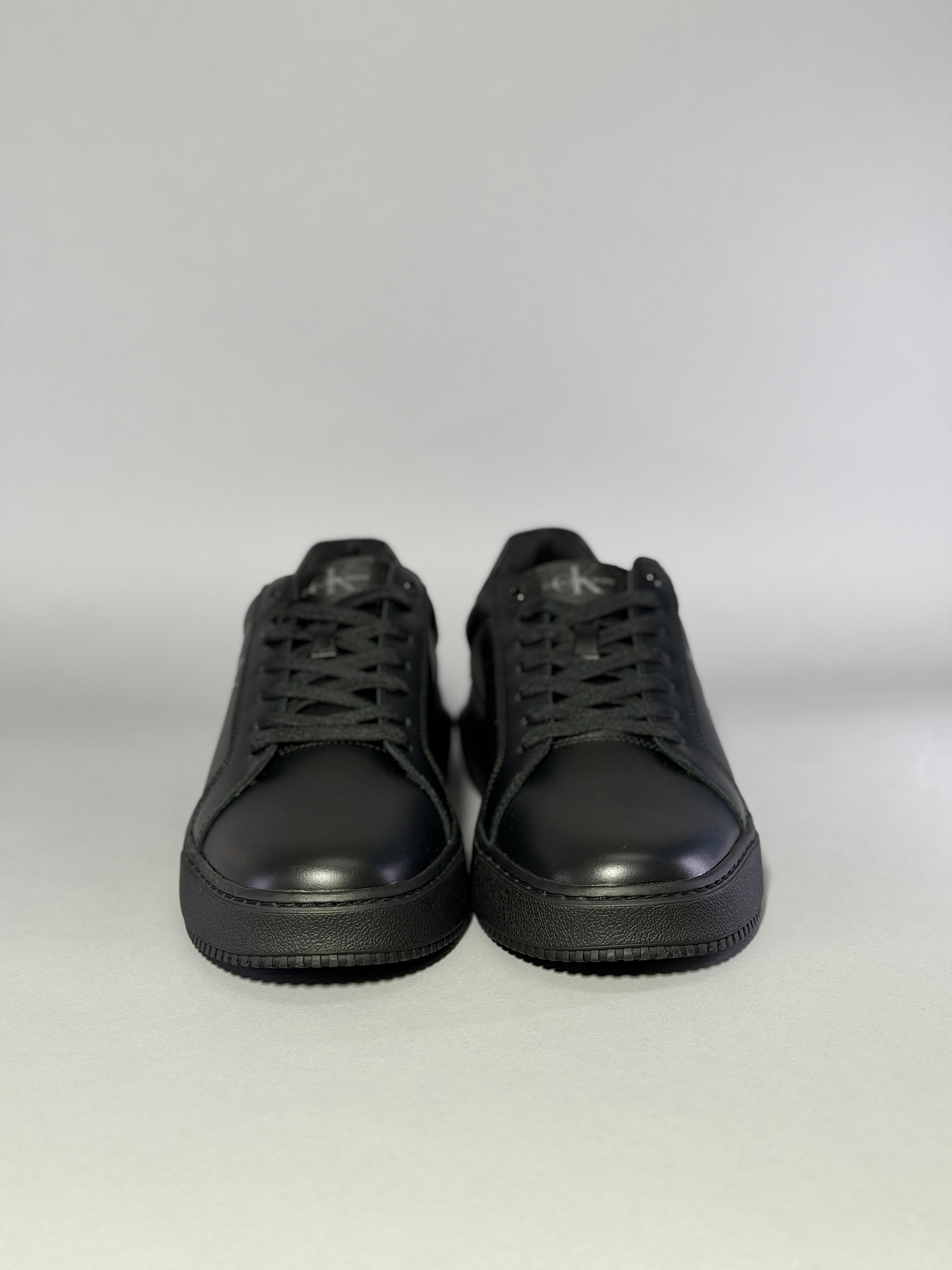 CALVIN KLEIN YM0YM006810GT CHUNKY CUPSOLE MONOLOGO LTH ML HOMBRE