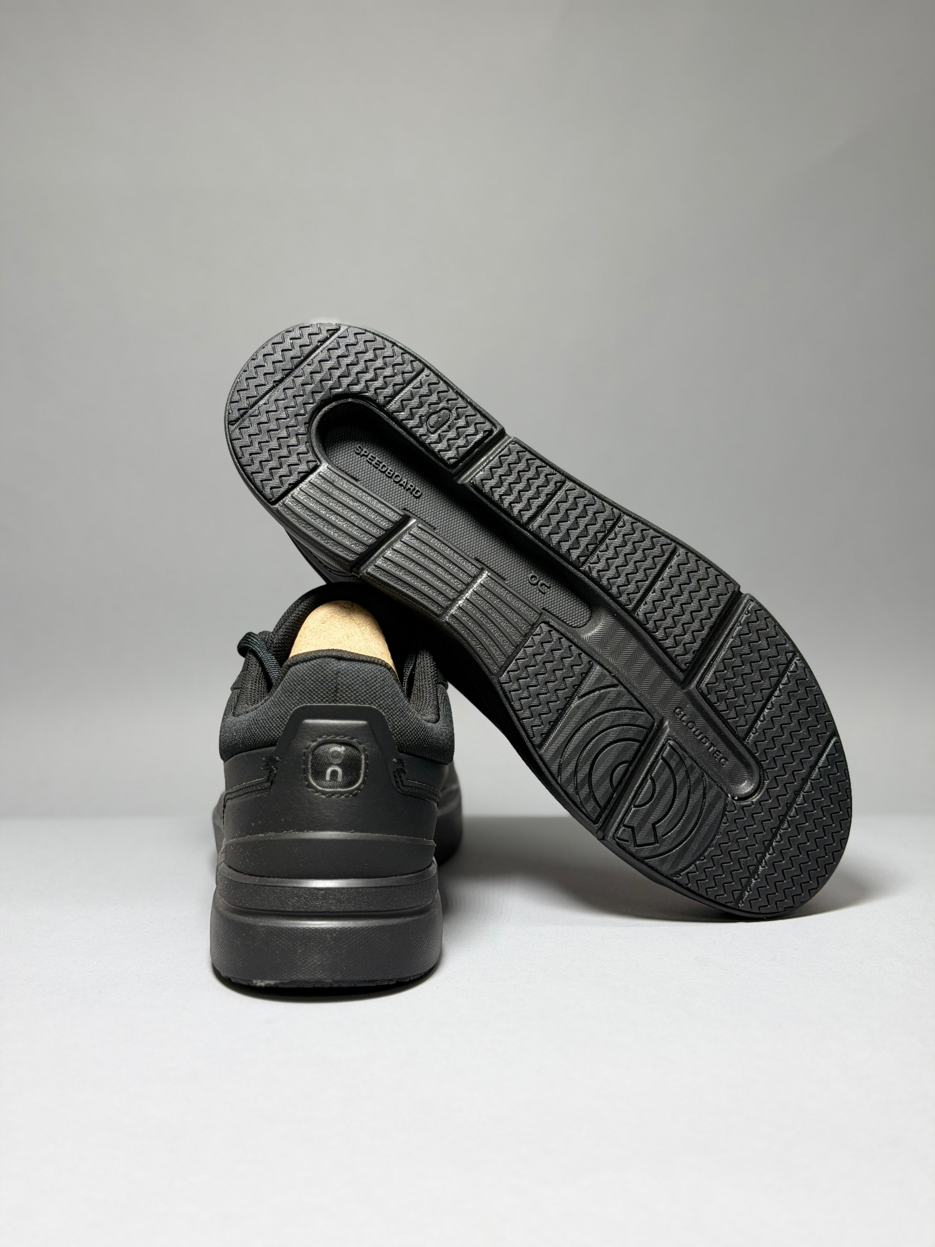 ON RUNNING THE ROGER ADVANTAGE 3MF30641043 HOMBRE