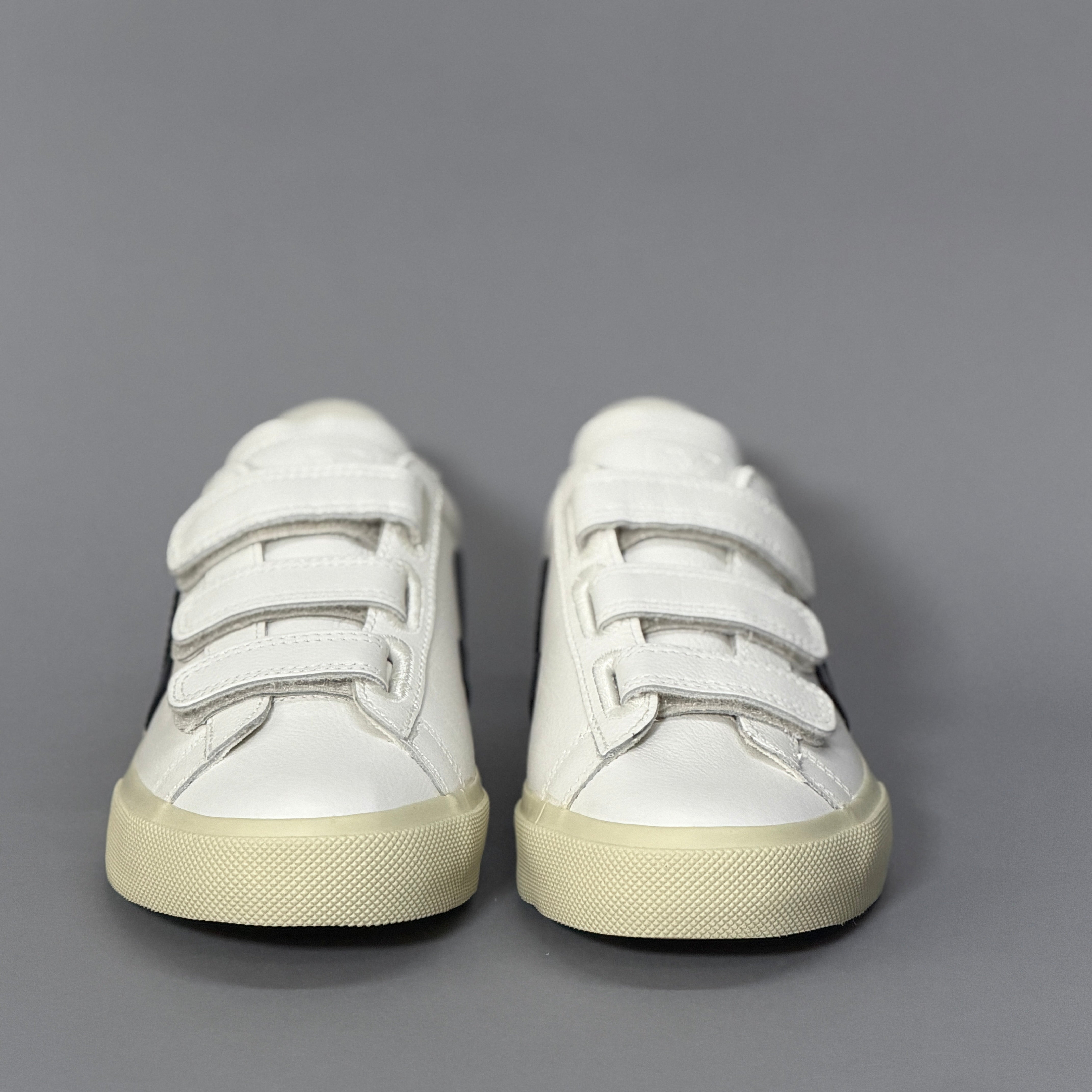 CALZADO MUJER VEJA RECIFE LOGO LEATHER RC0502790A