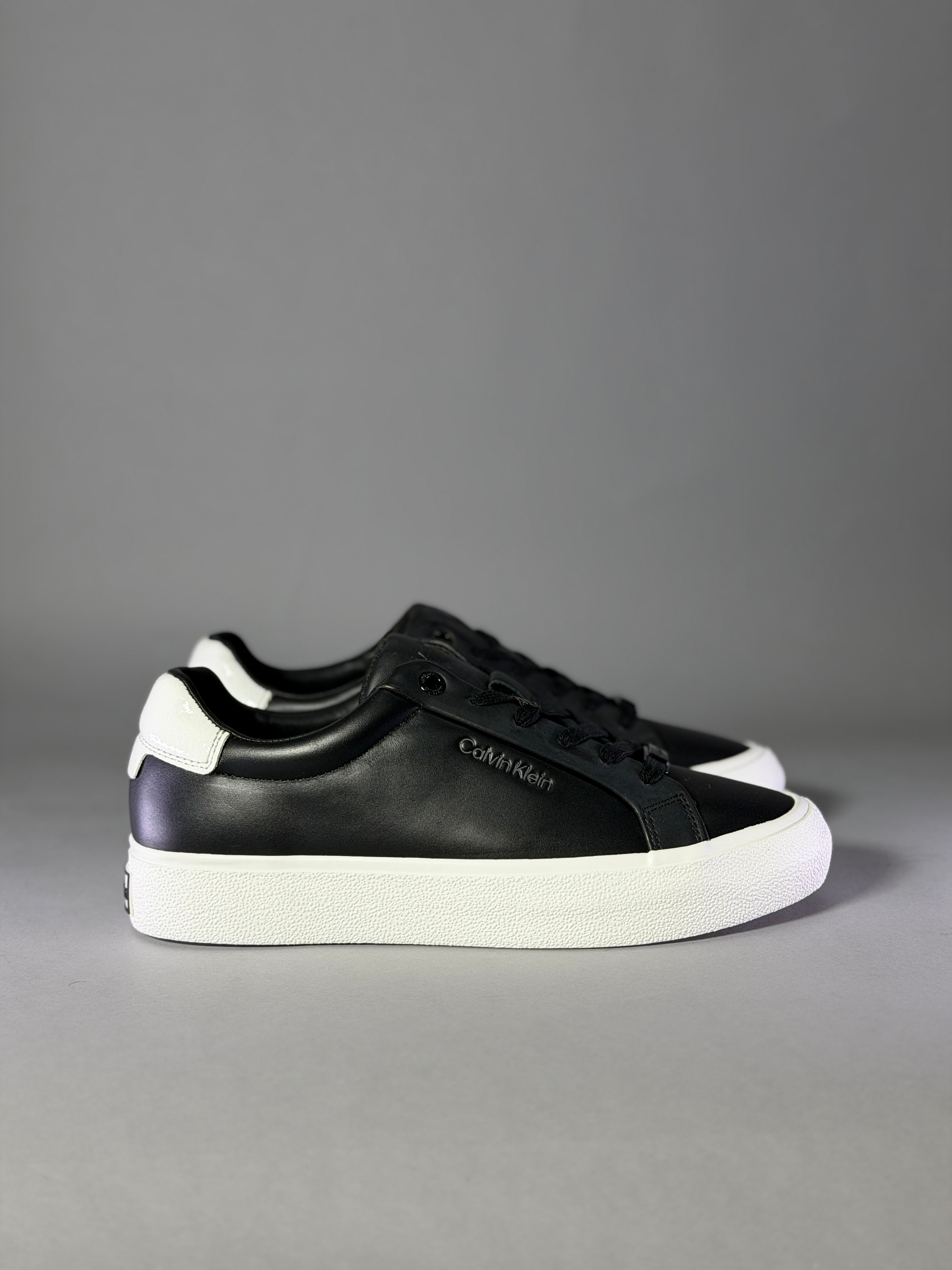 CALZADO MUJER CALVIN KLEIN VULC LACE UP TEXTURE FOX LTH HW0HW02439-0GS