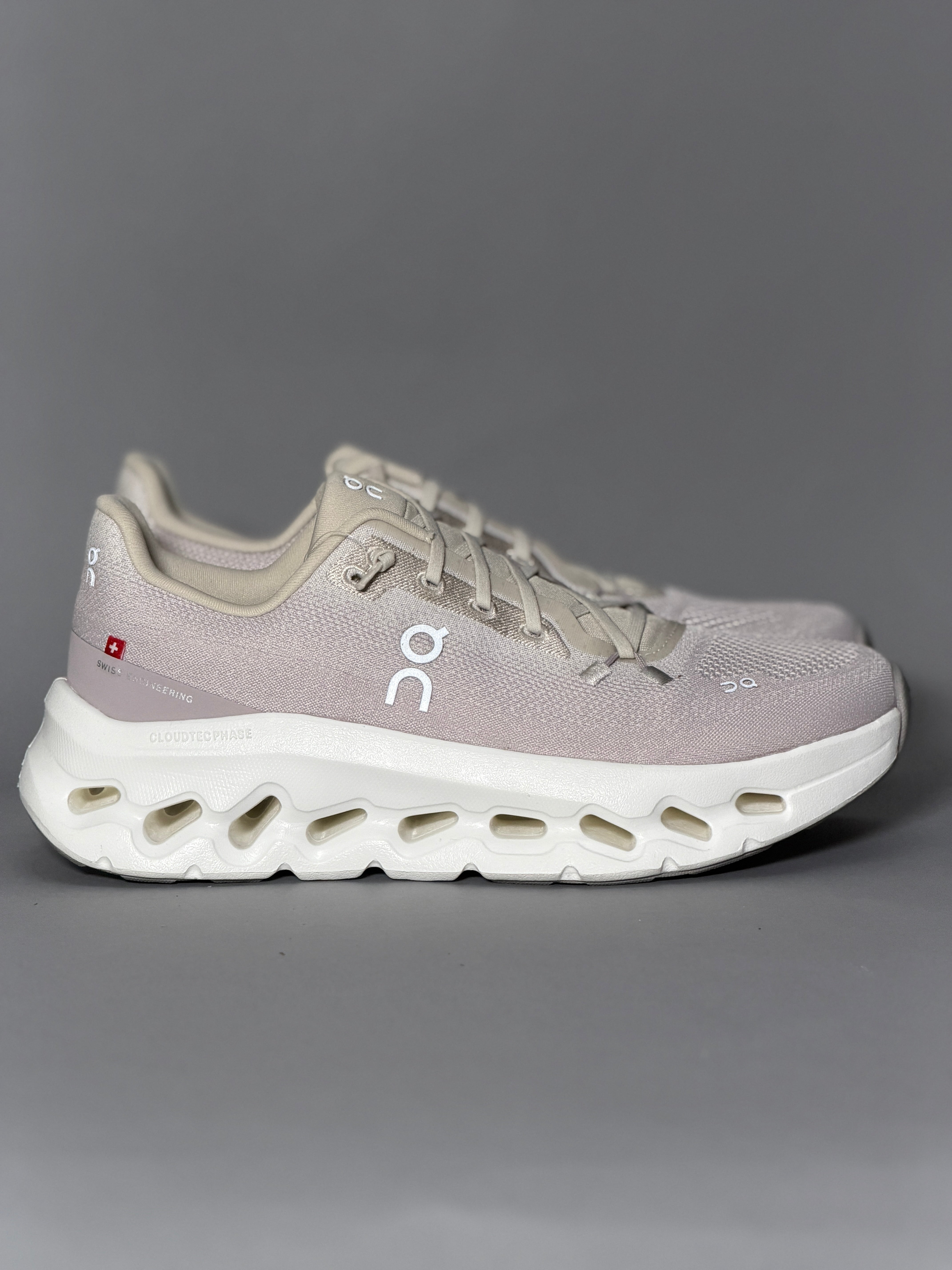 CALZADO ON RUNNING MUJER CLOUDTILT 3WE10054161