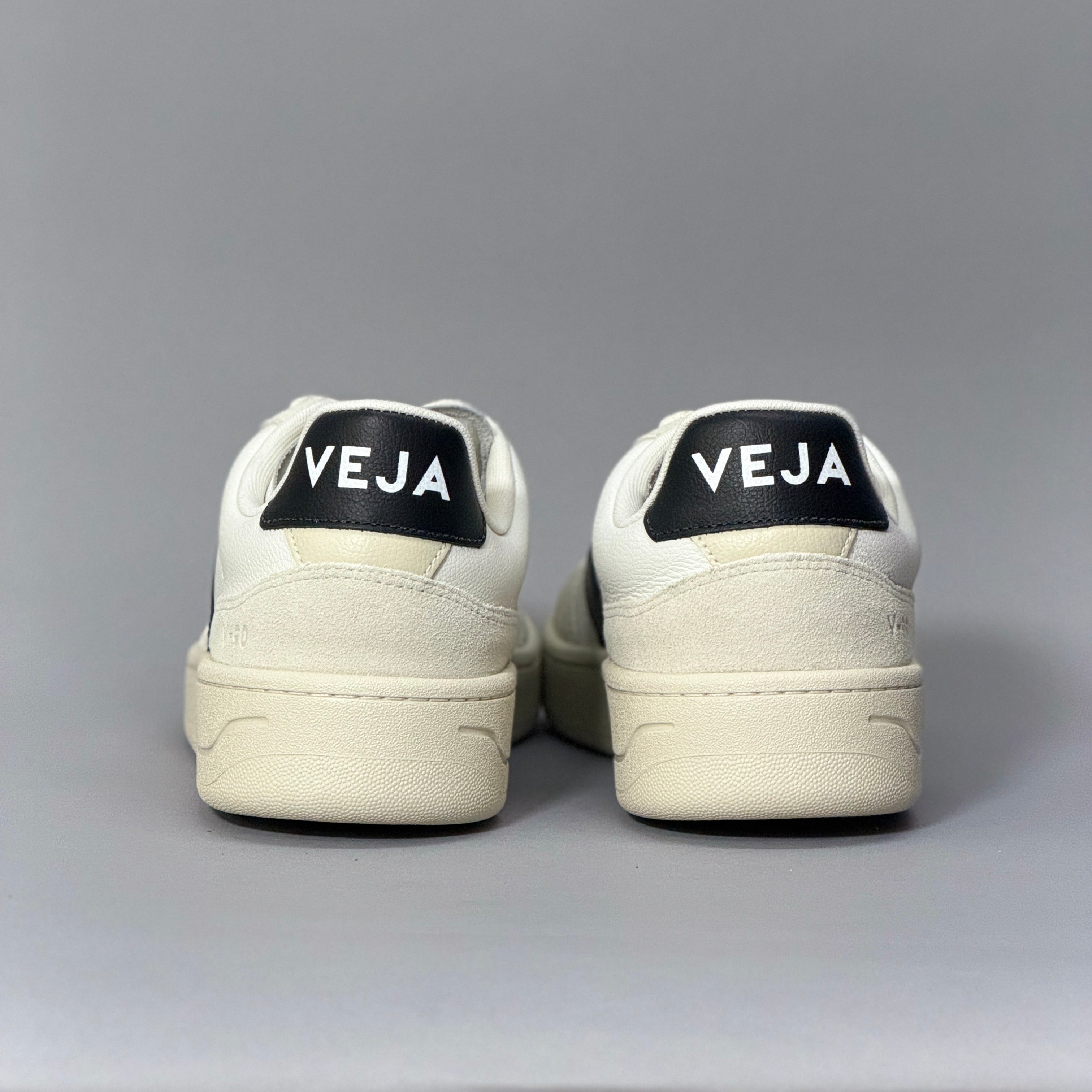 CALZADO HOMBRE VEJA V-90 O.T. LEATHER VD2021061B