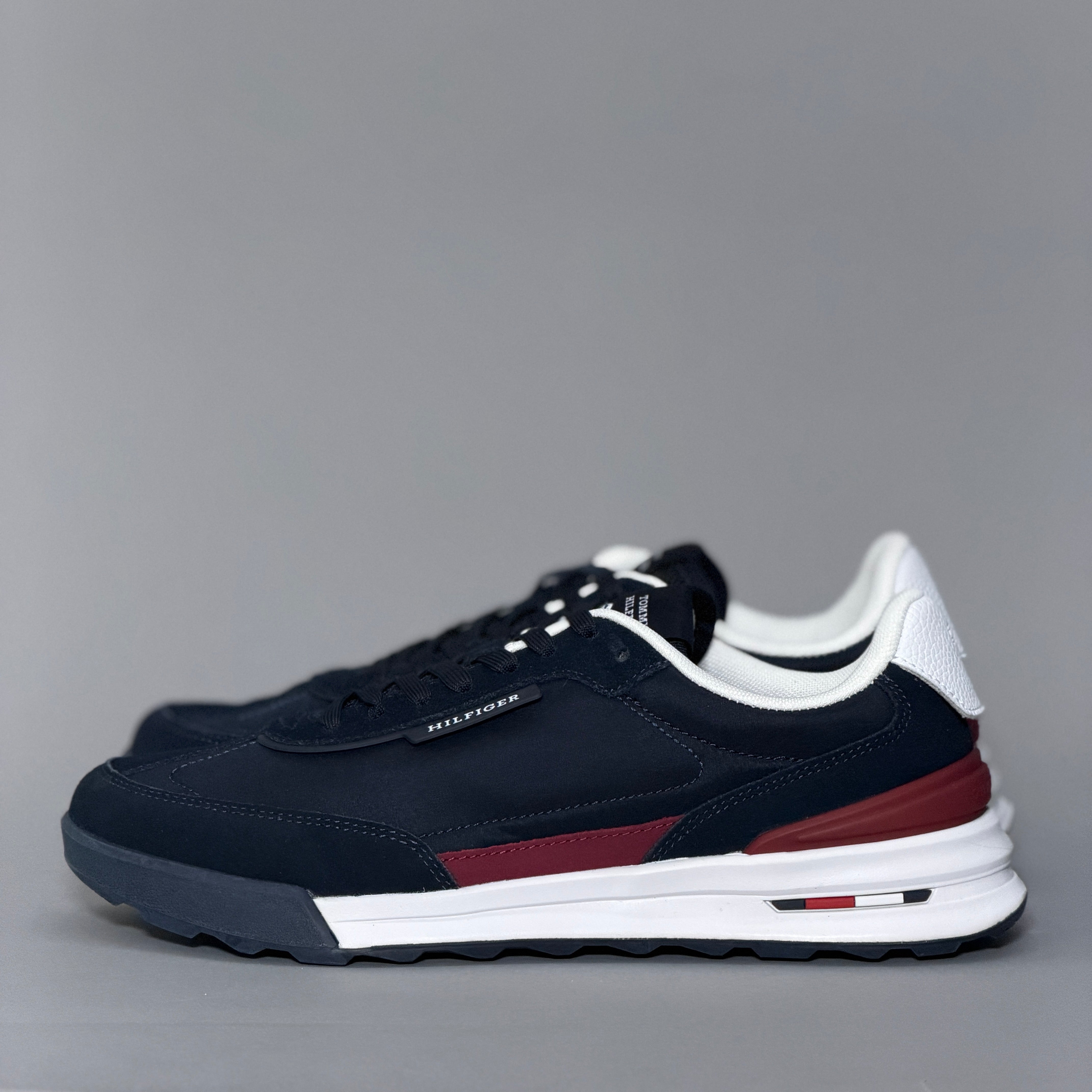 CALZADO HOMBRE TOMMY HILFIGER RETRO RUNNER NYLON MIX FM0FM05523DW5