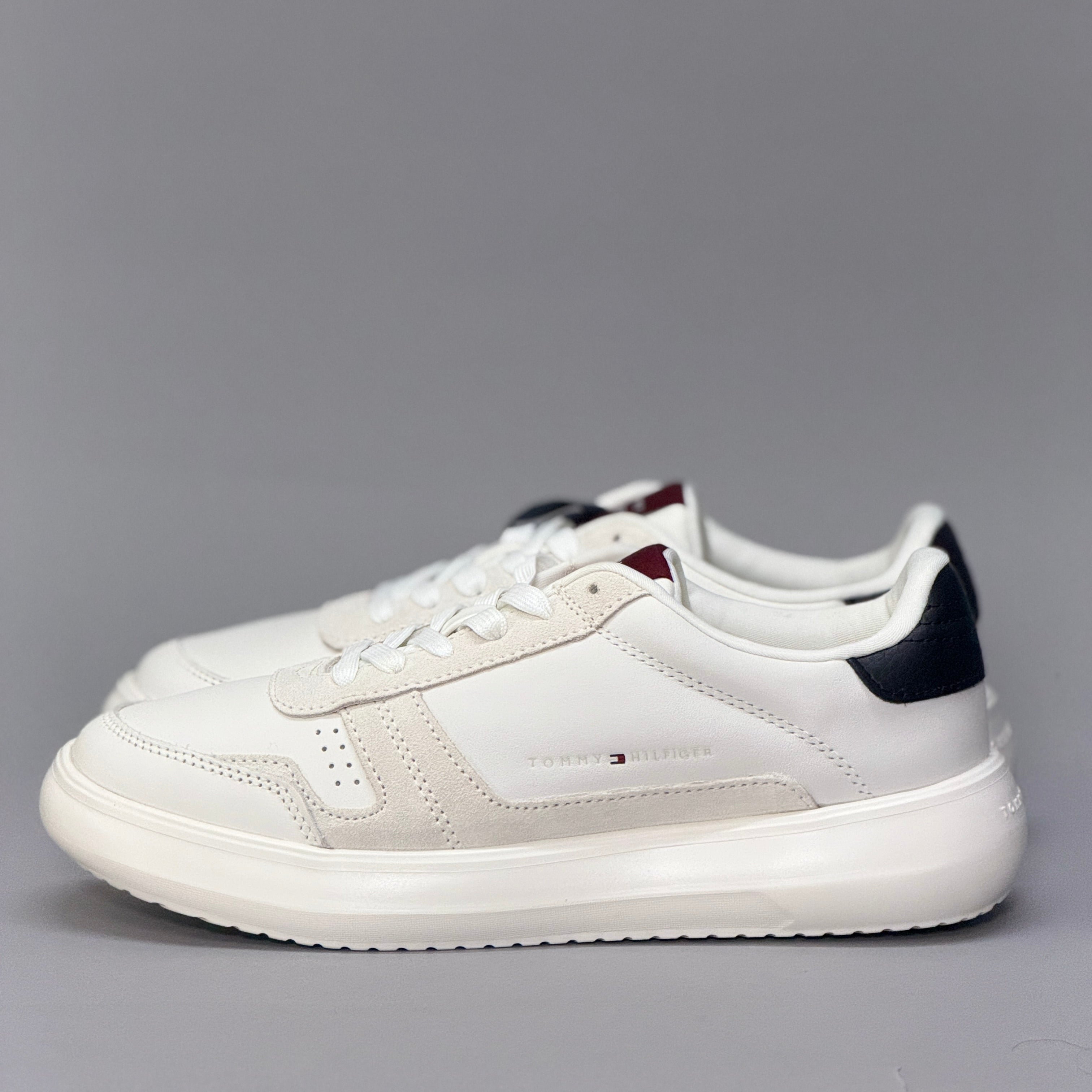 CALZADO HOMBRE TOMMY HILFIGER MODERN LIGHTCUP LTH WL FM0FM05636YBL