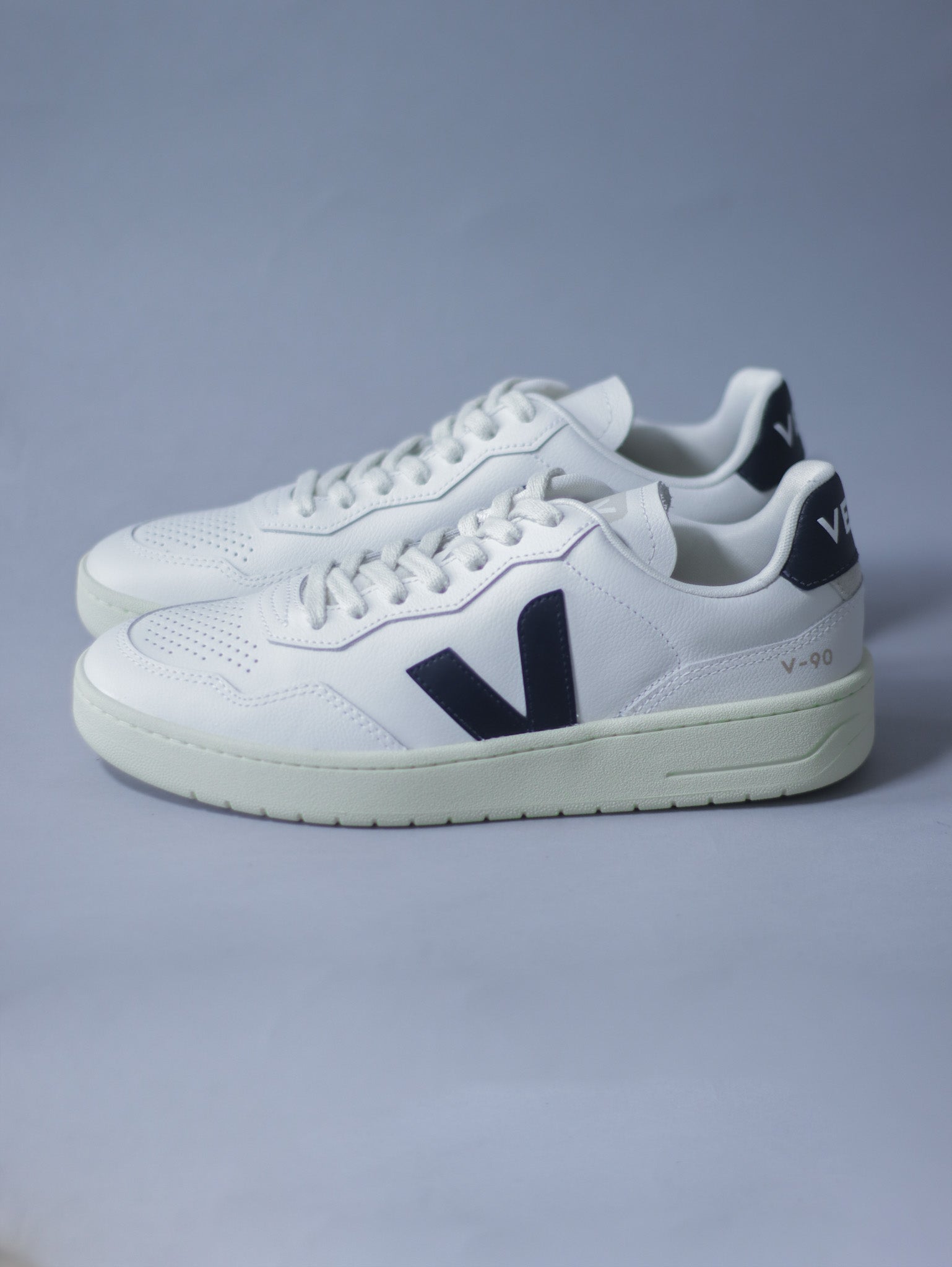 Calzado VEJA V-90 OT LEATH