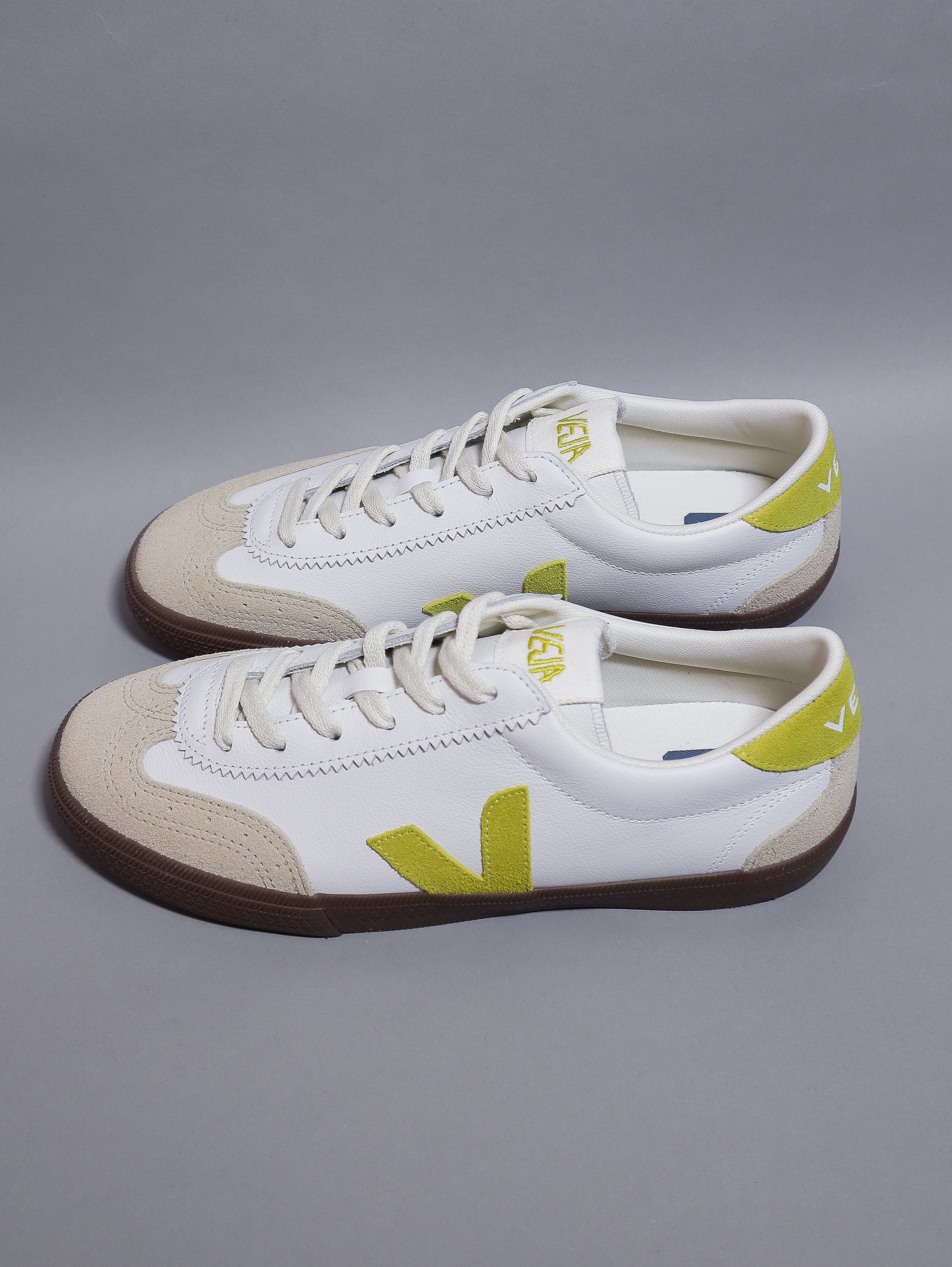 Calzado VEJA VOLLEY LIQUOR