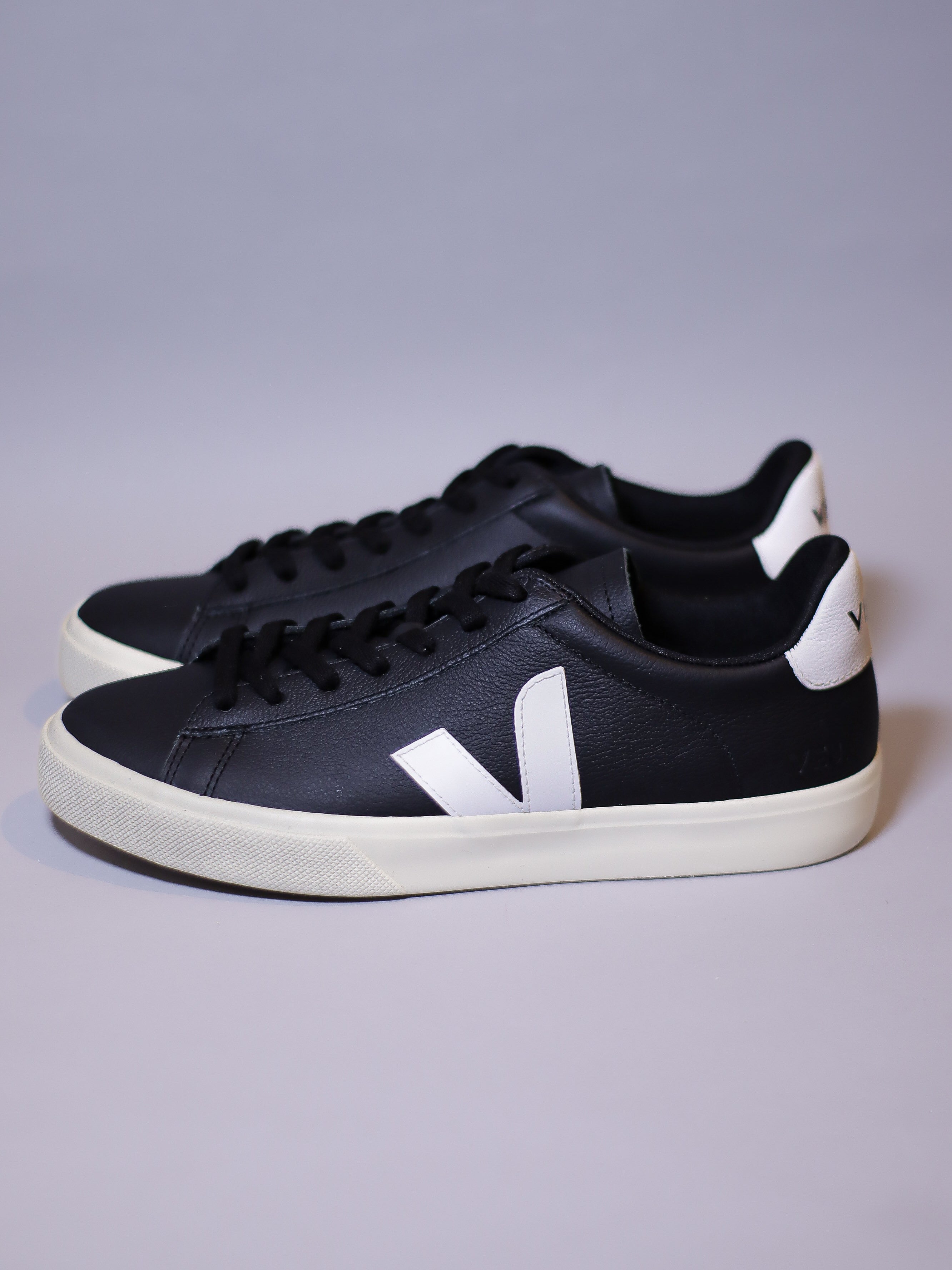 Calzado VEJA CAMPO LEATHER BLACK WHITE