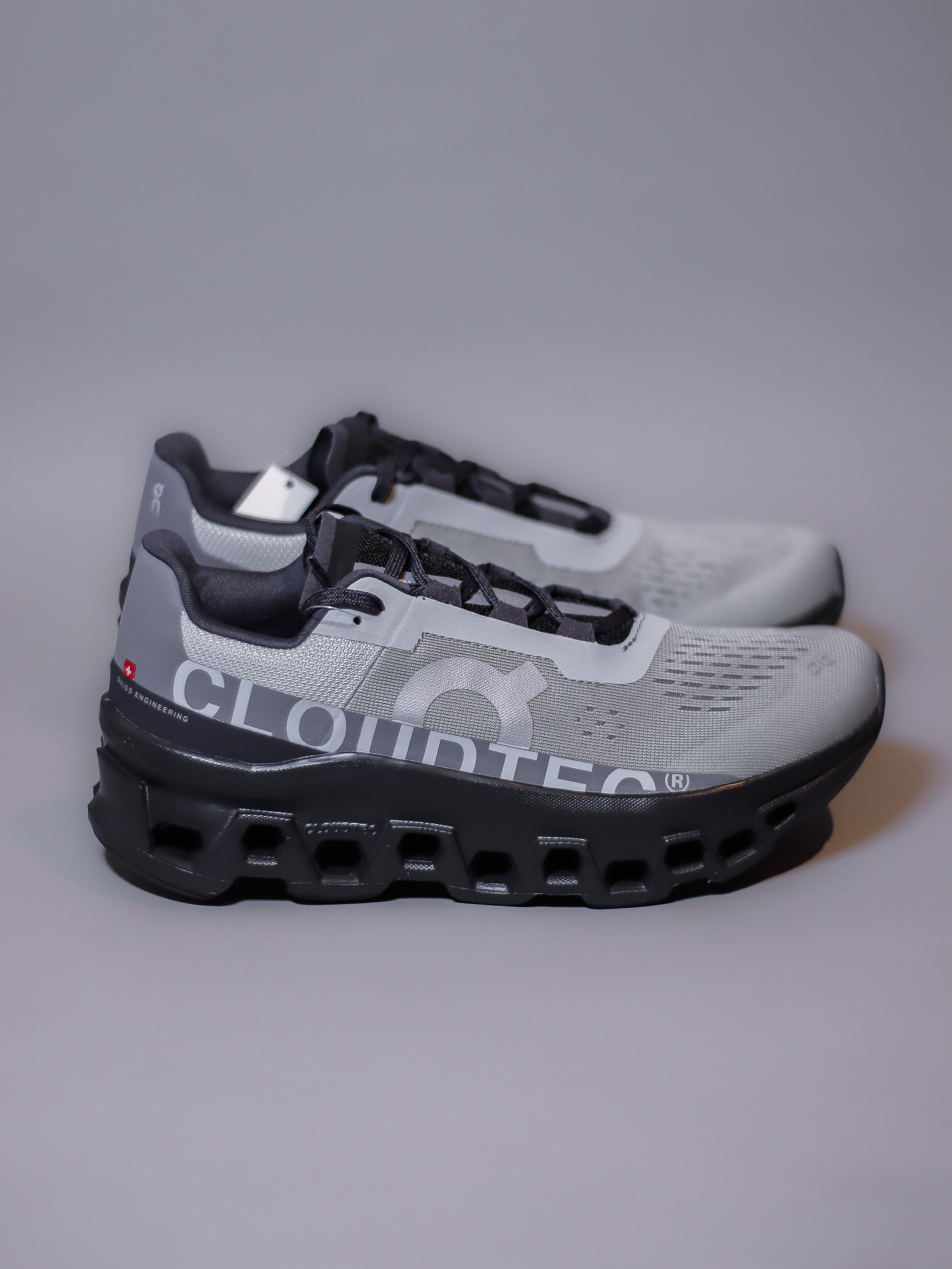 On Running CLOUDMONSTER hombre