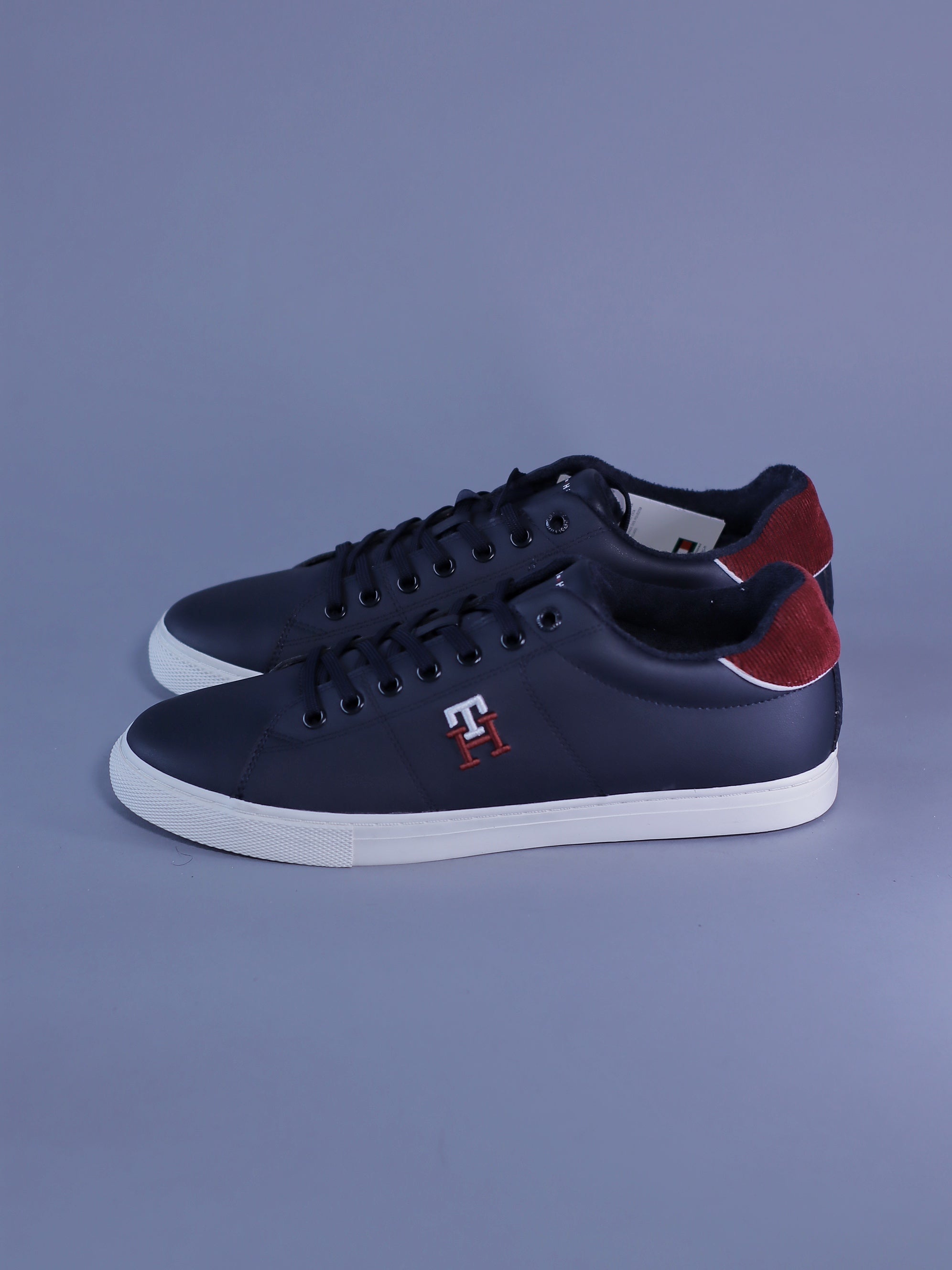 TENIS TOMMY HILFIGER CORE VULC VARCITY MONOGRAM