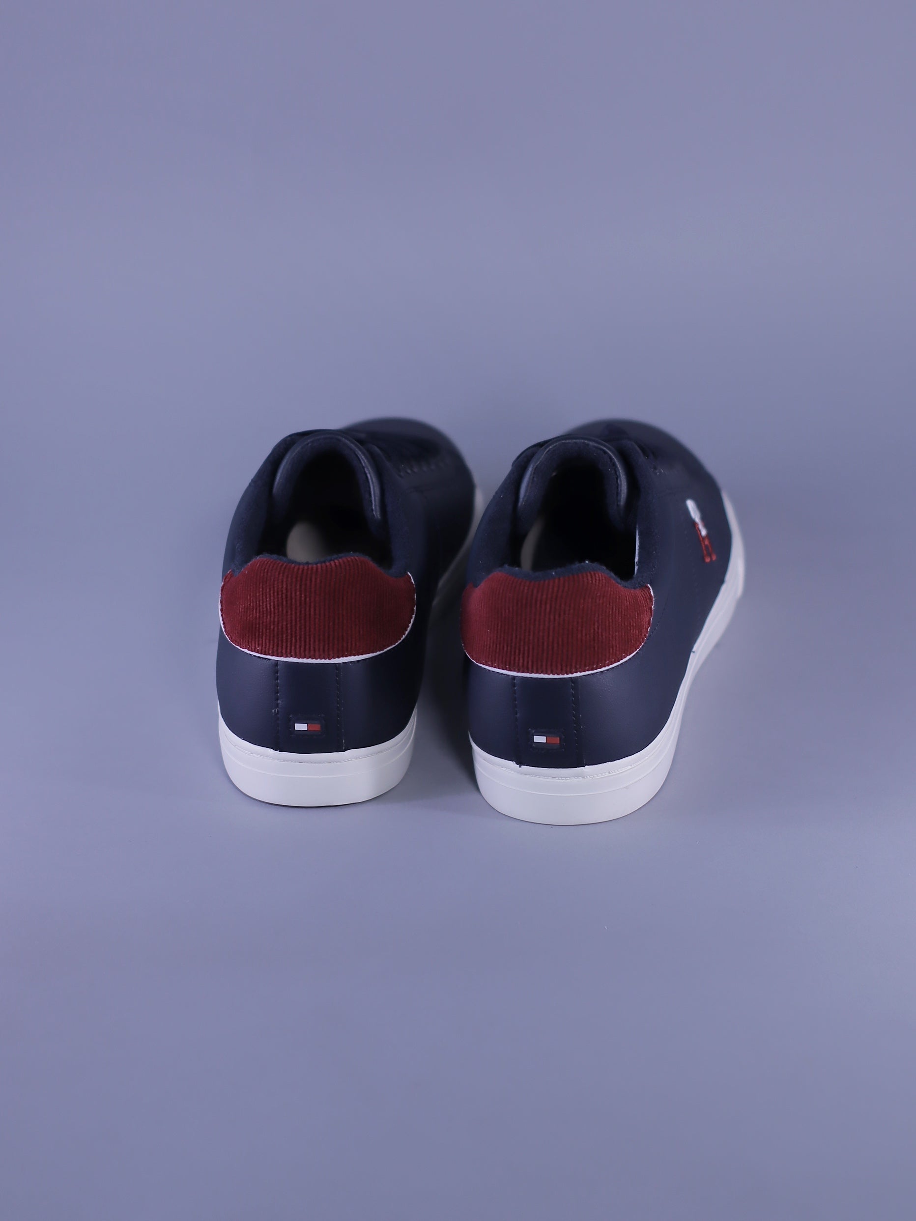 TENIS TOMMY HILFIGER CORE VULC VARCITY MONOGRAM