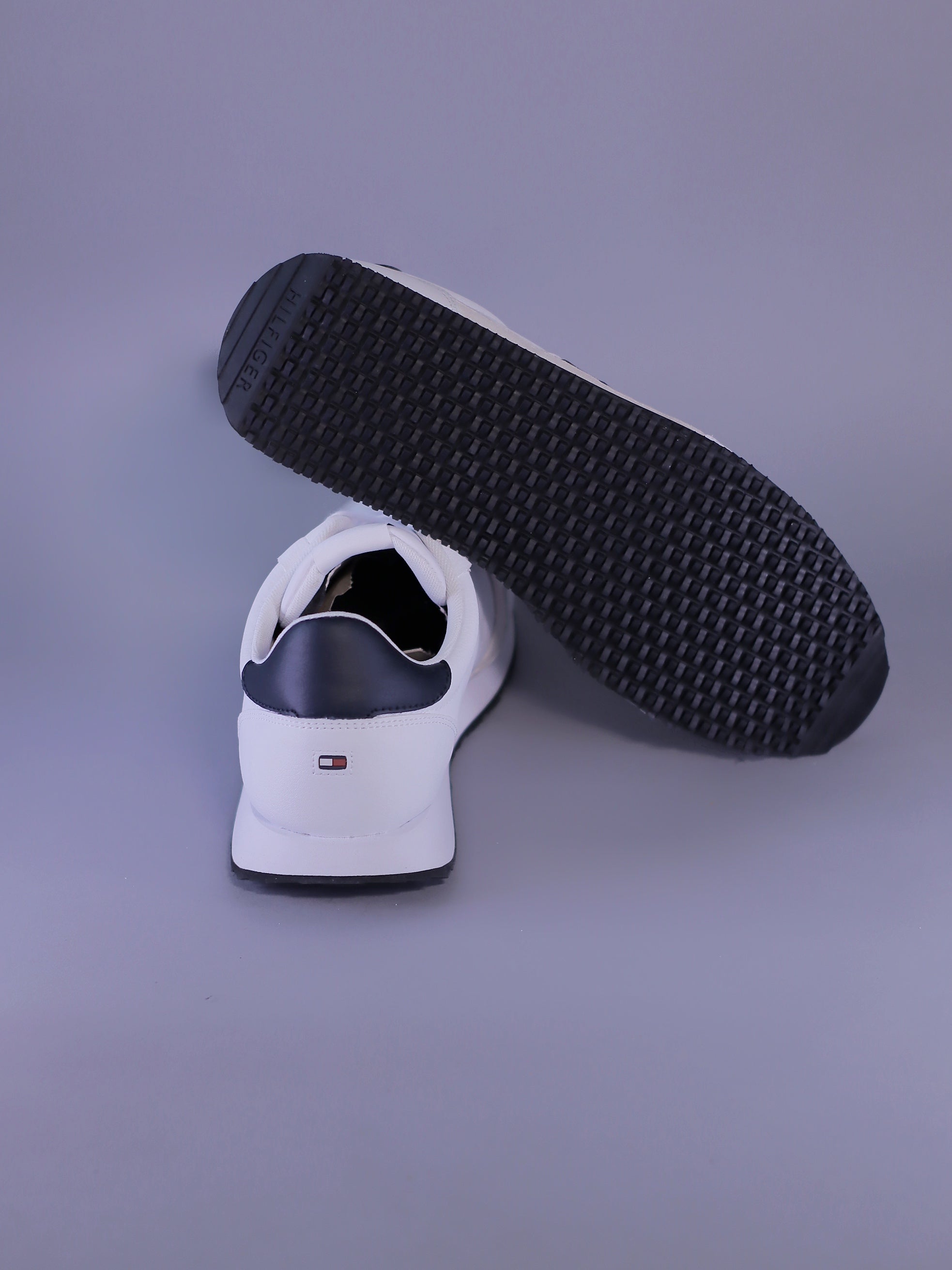 TENIS TOMMY HILFIGER RUNNER LO LEATHER STREET