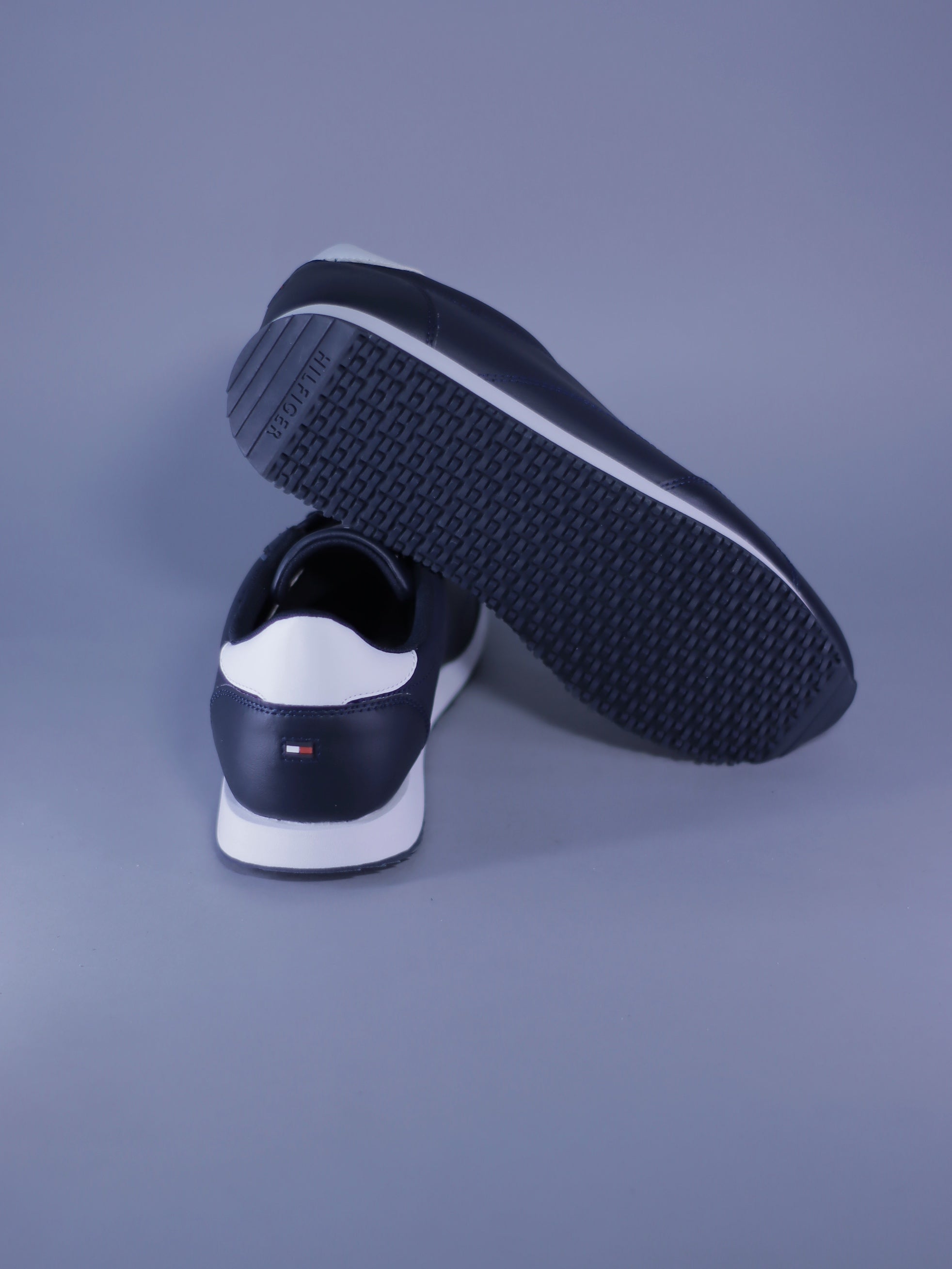 TENIS TOMMY HILFIGER RUNNER LO LEATHER DETAIL