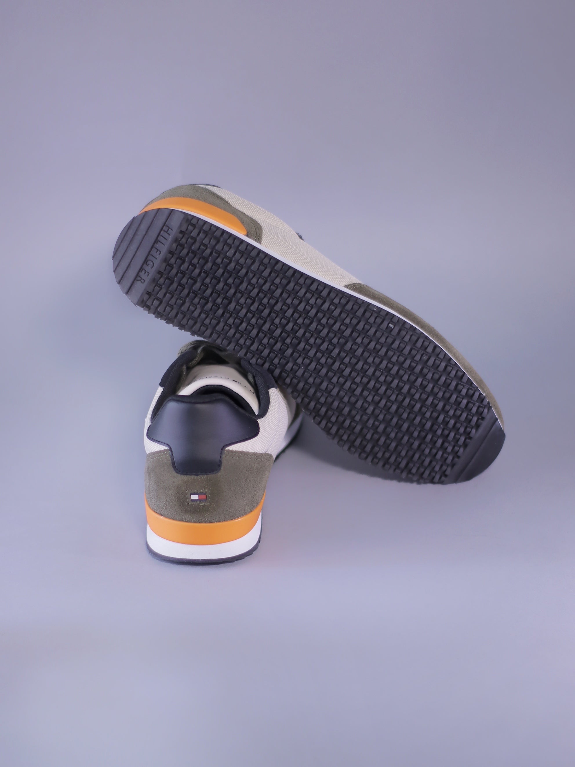 TENIS TOMMY HILFIGER ICONIC MATERIAL MIX RUNNER