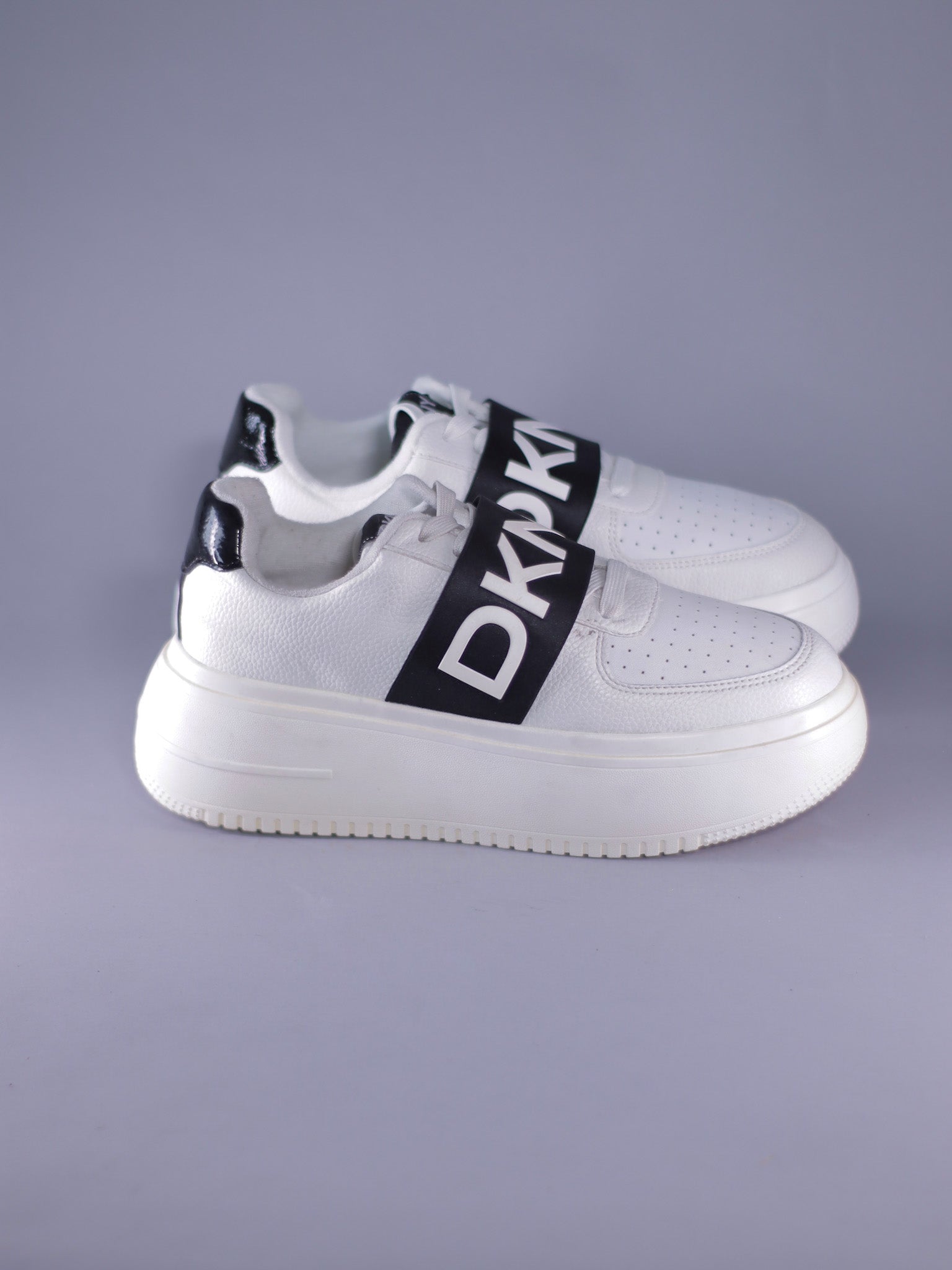 Calzado DKNY MADIGAN SLIP ON