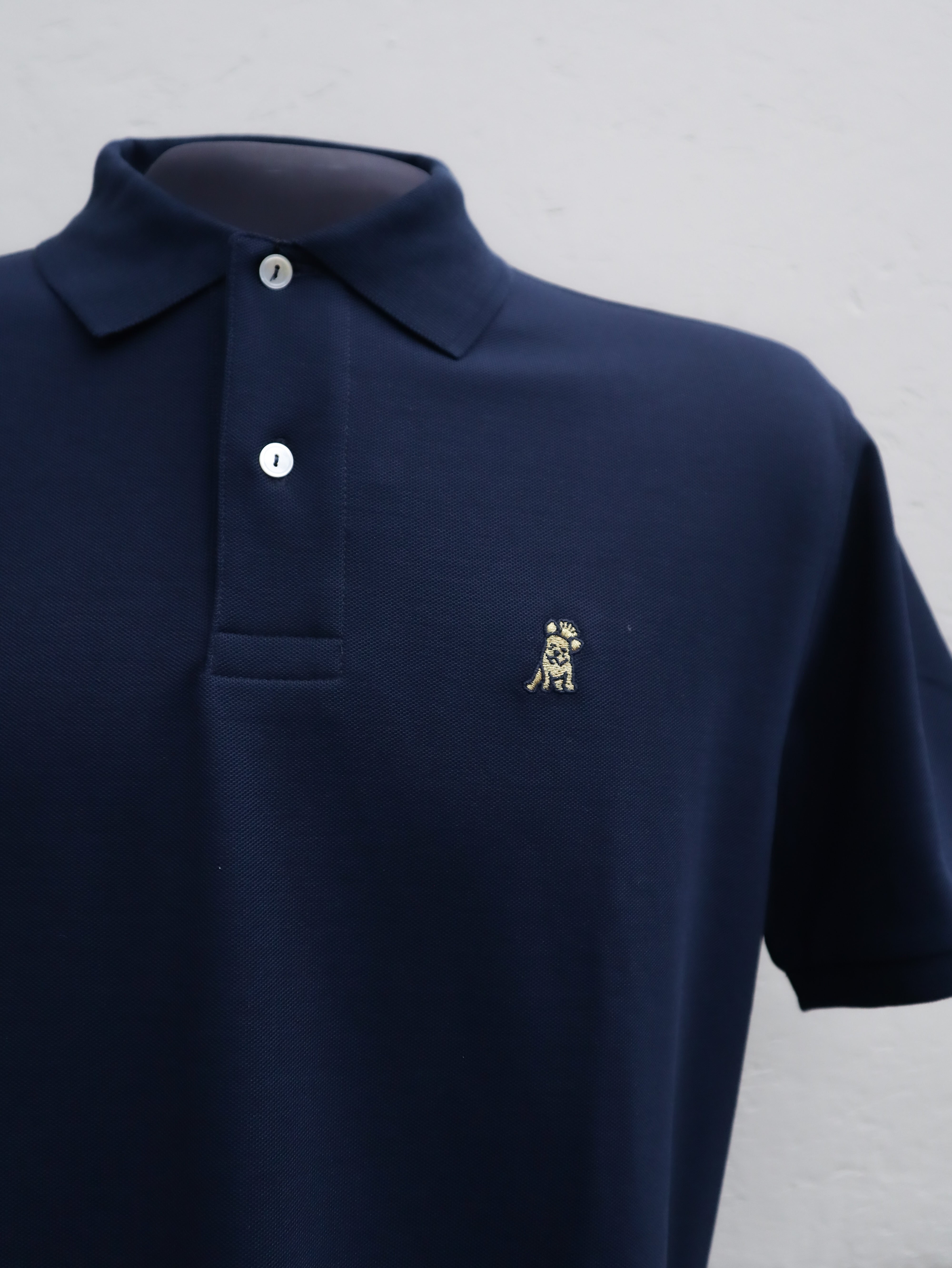 Camiseta Tipo Polo James Bark