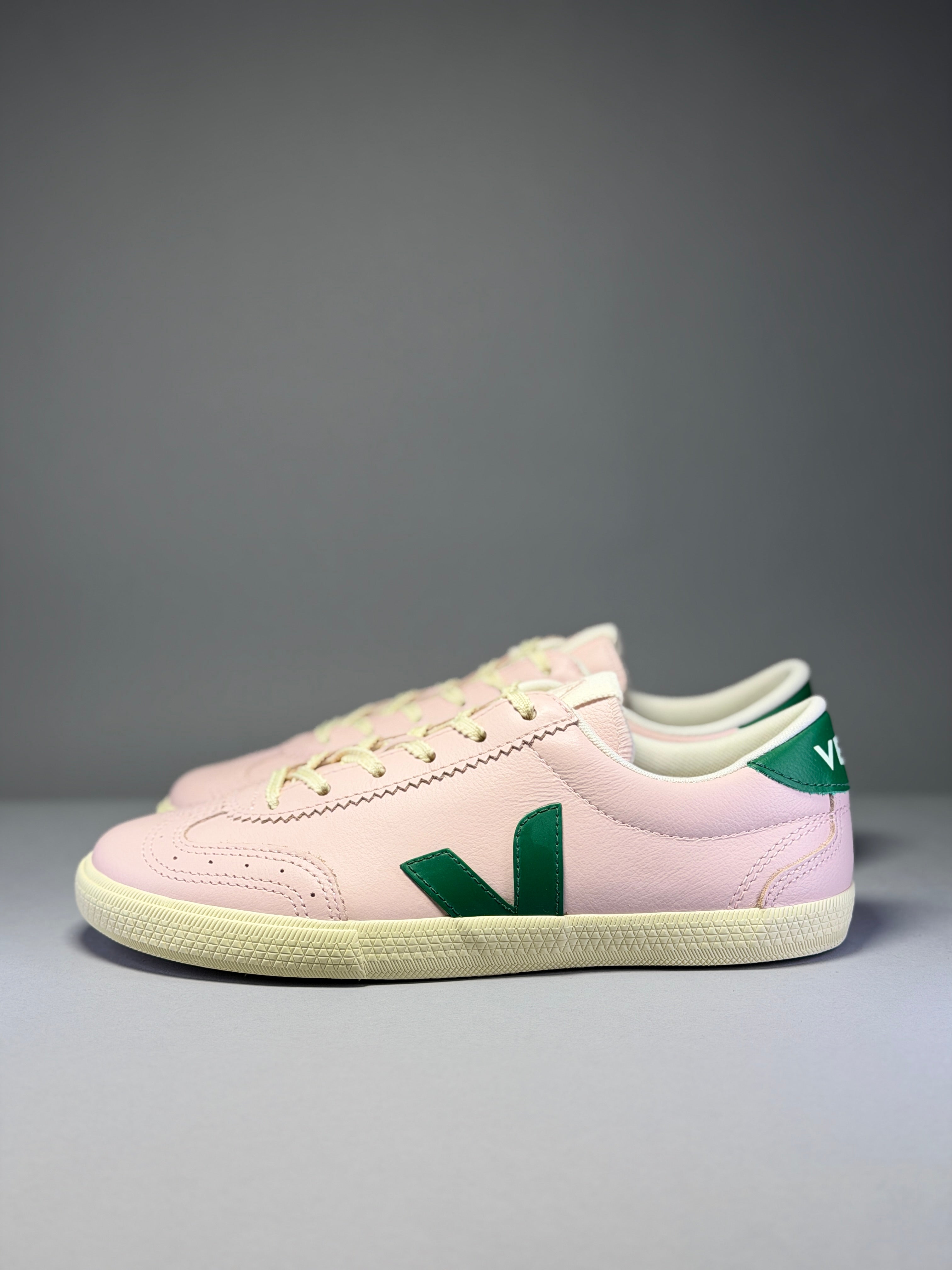 CALZADO MUJER VEJA VOLLEY OT LEATHER VO2021431A