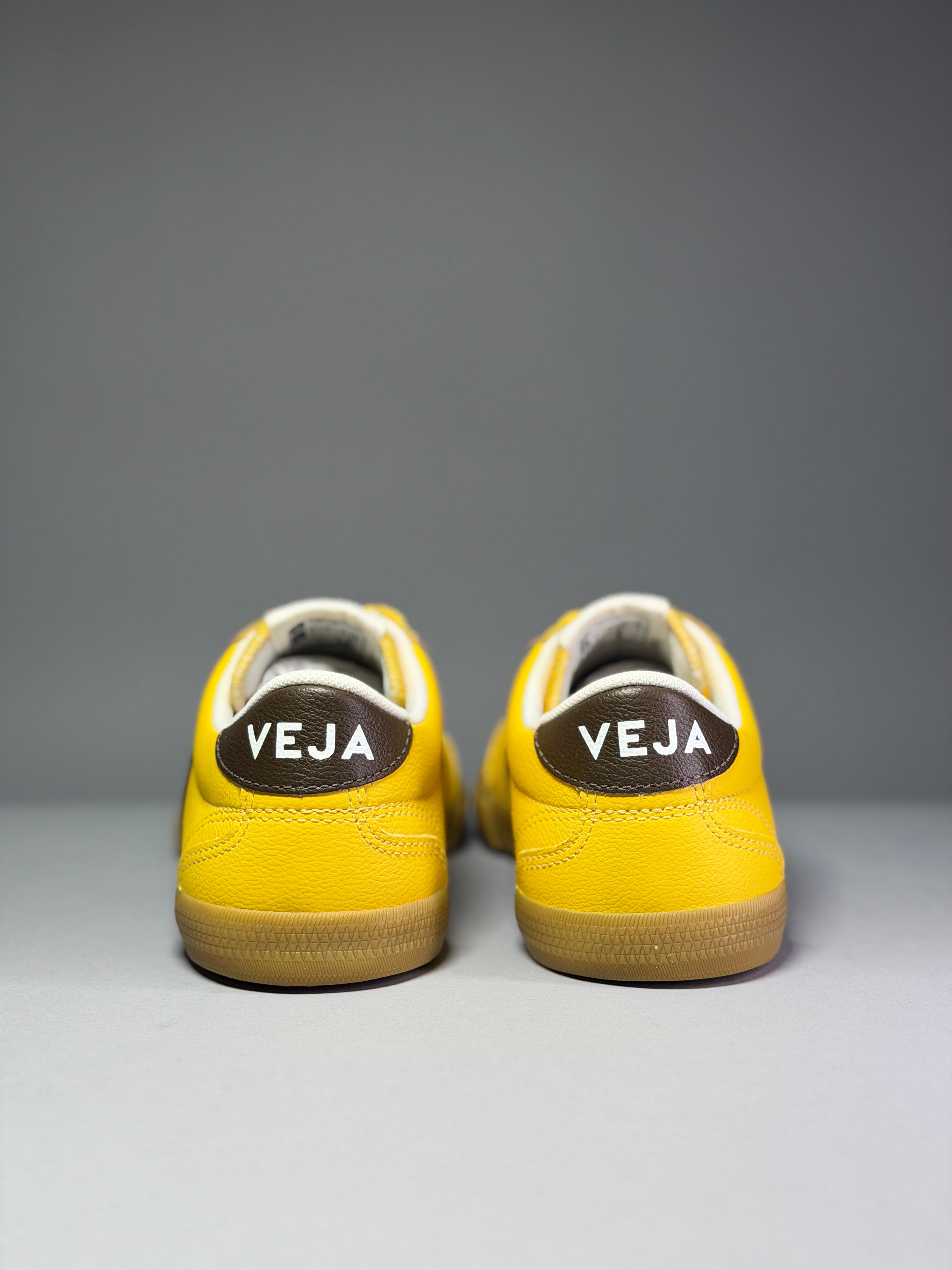 CALZADO MUJER VEJA VOLLEY OT LEATHER VO2021434A