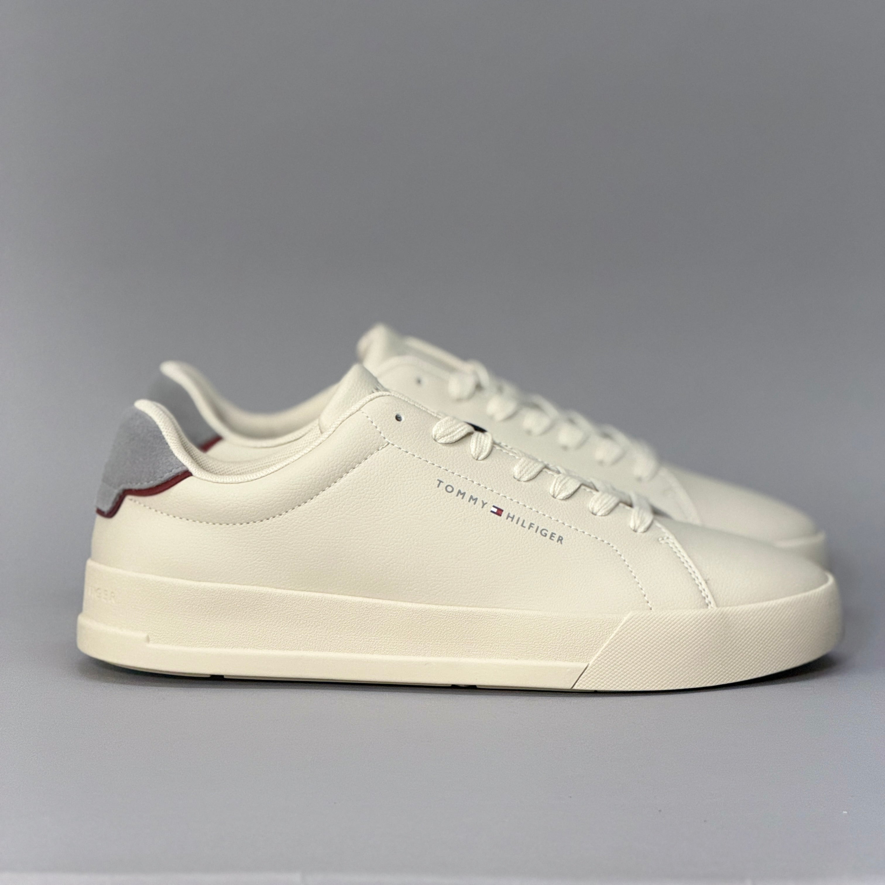 CALZADO HOMBRE TOMMY HILFIGER TH COURT LTH DETAILS ESS FM0FM05367_0F4