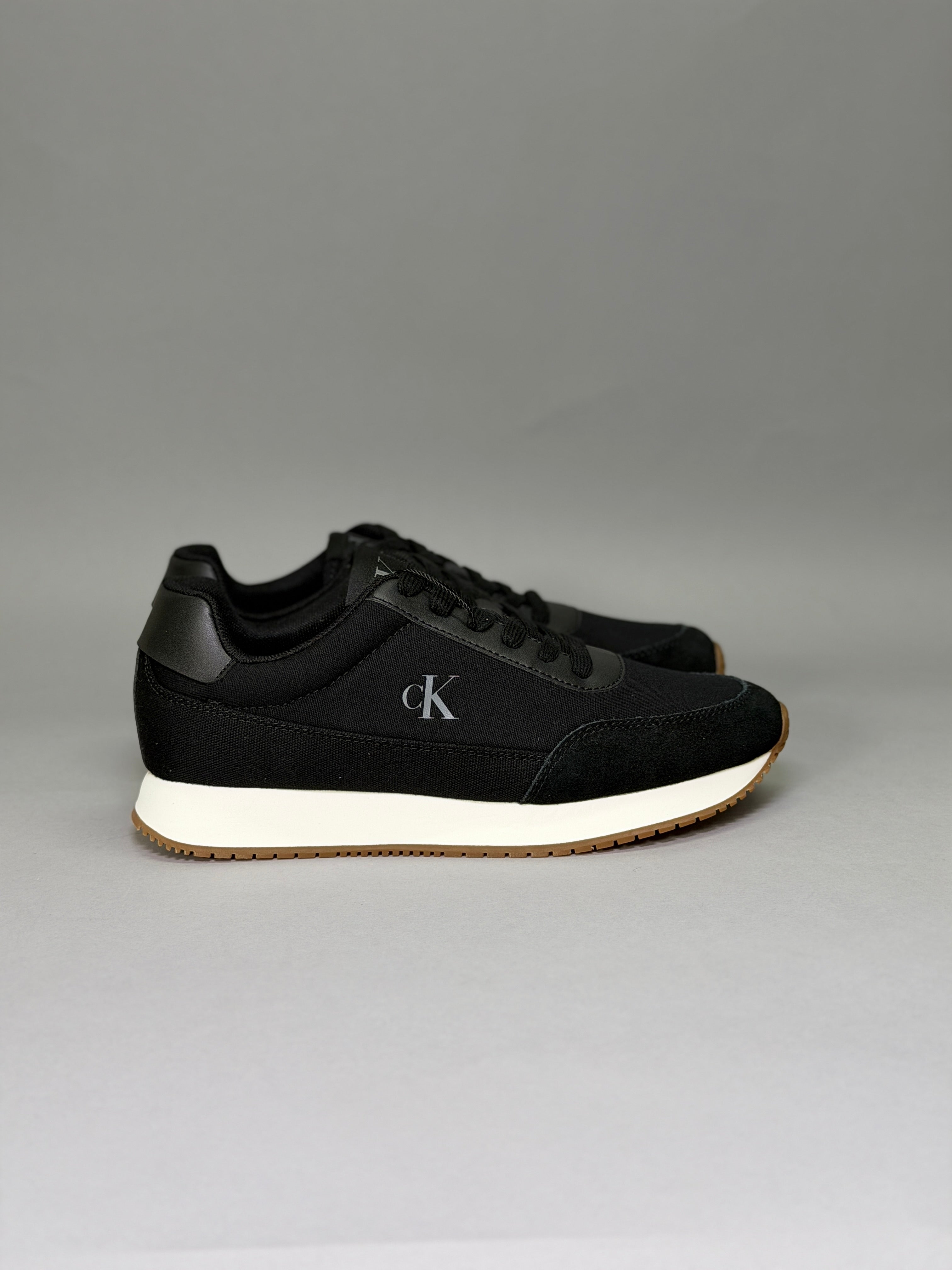 CALZADO MUJER CALVIN KLEIN RETRO RUNNER LOW LACEUP CANVAS YW0YW01888-0GM
