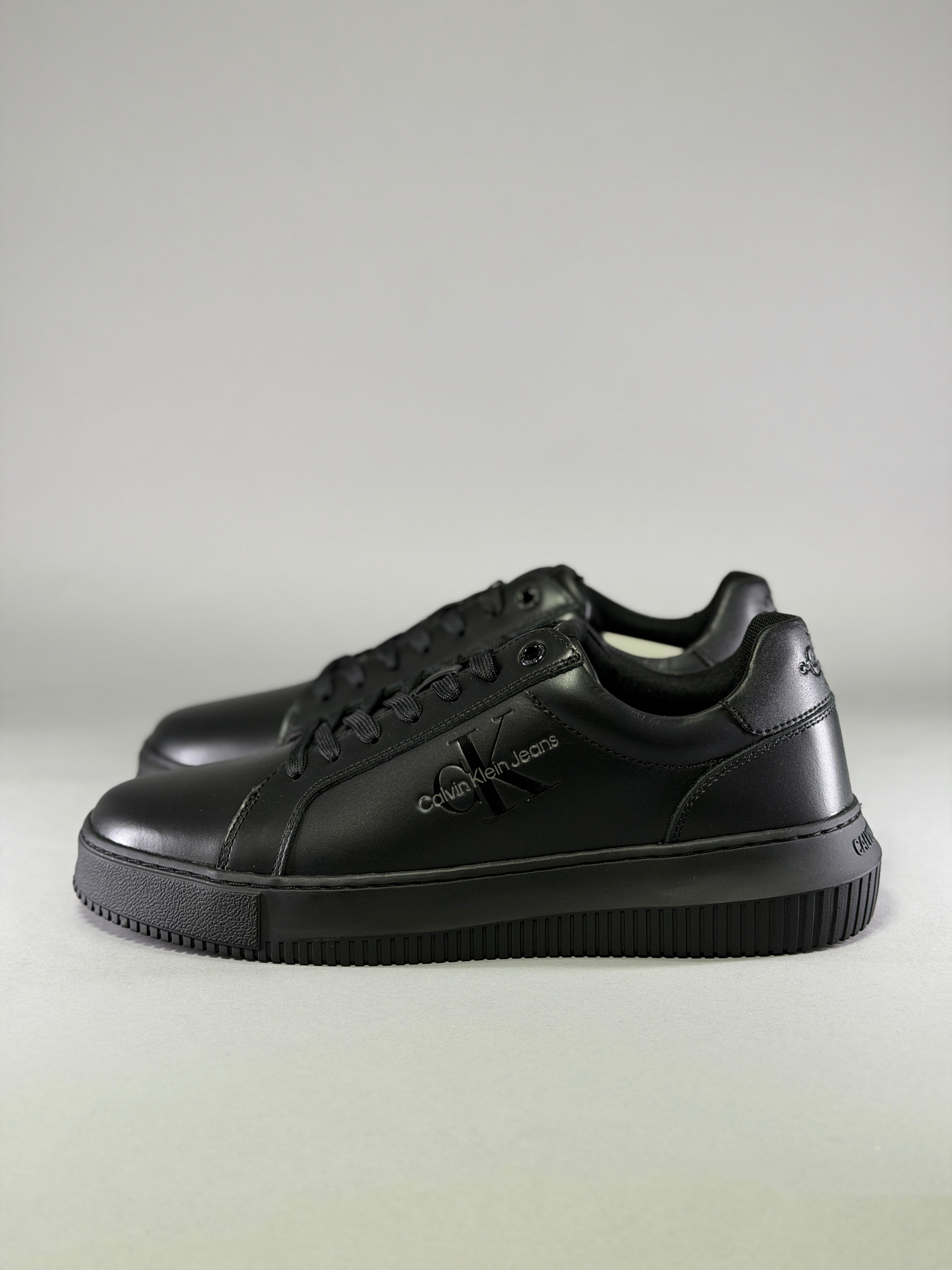 CALZADO HOMBRE CALVIN KLEIN CHUNKY CUPSOLE MONOLOGO LTH ML YM0YM00681-0GT