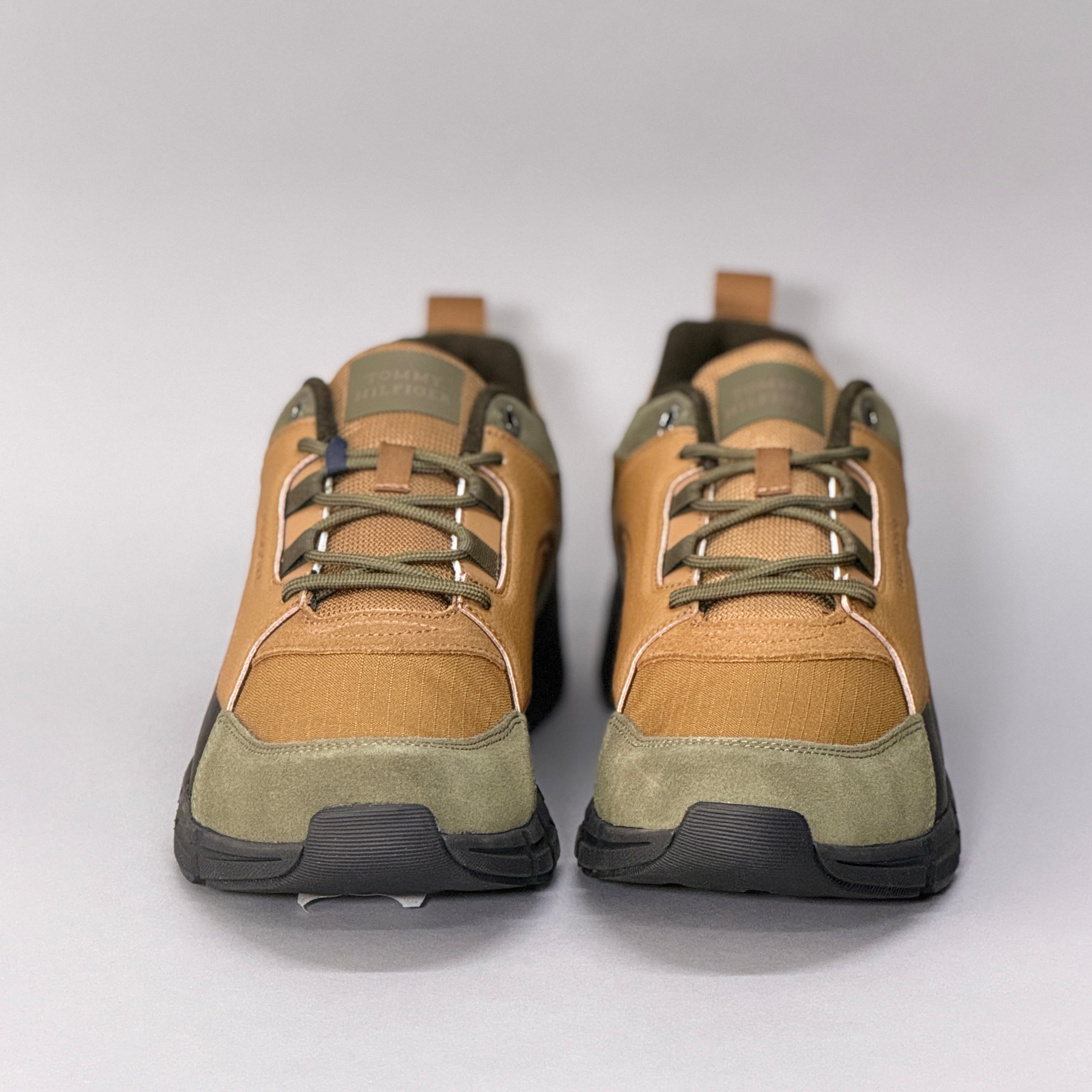 CALZADO HOMBRE TOMMY HILFIGER MODERN COMFORT RUN OUTDOOR FM0FM05639_GWJ