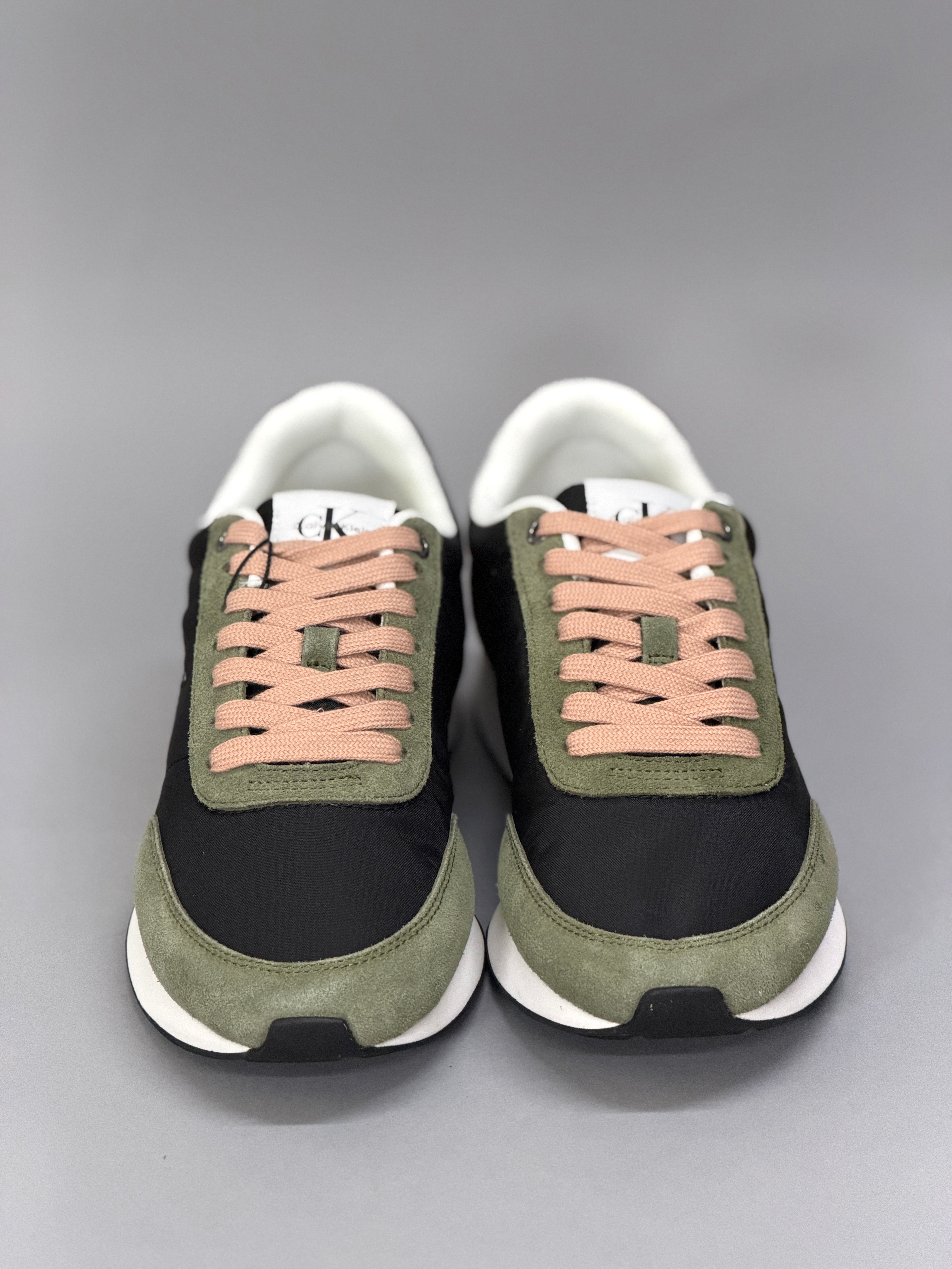 CALZADO MUJER CALVIN KLEIN RETRO RUNNER LACEUP NYLON MG YW0YW01990-01A