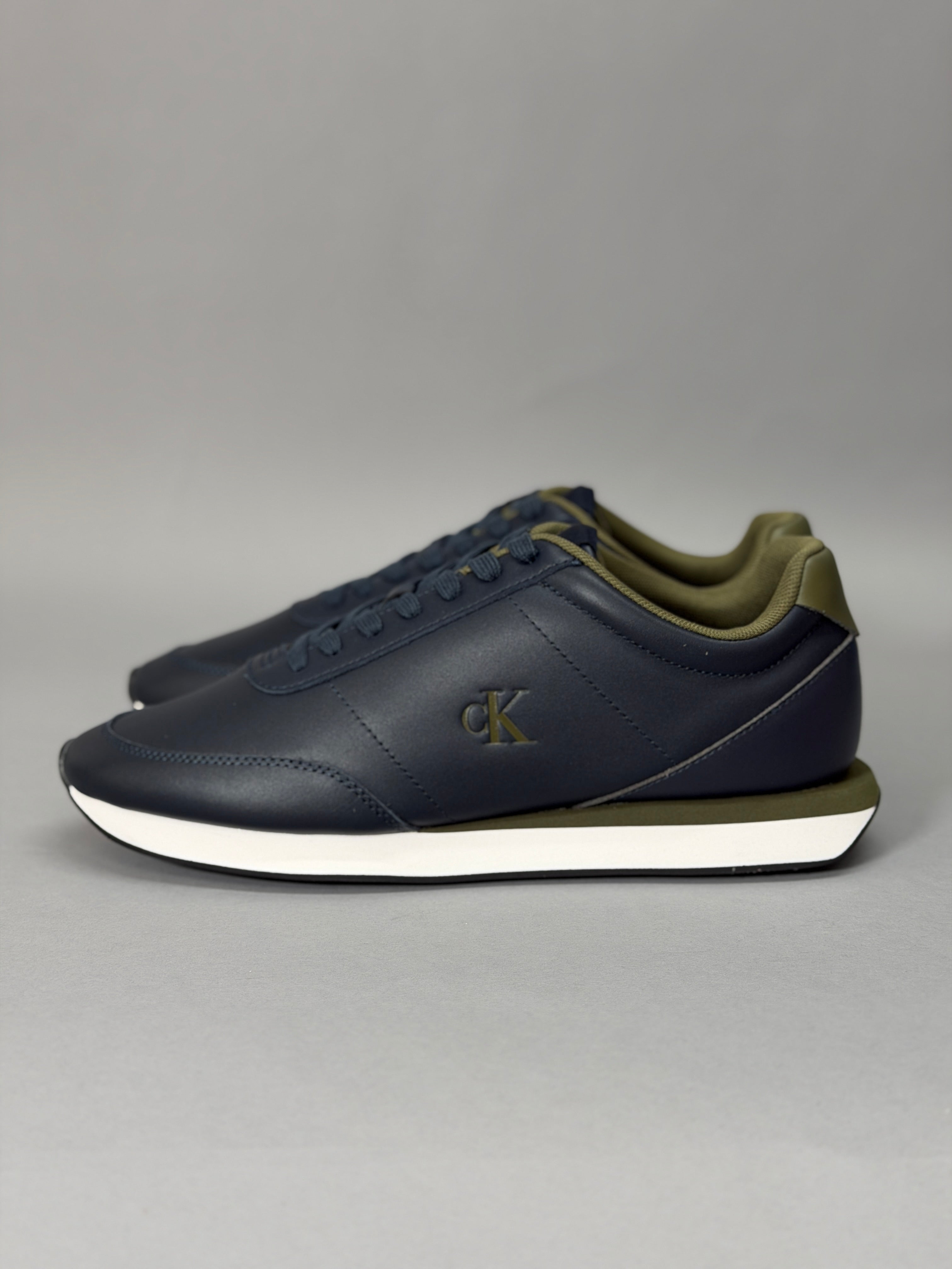 CALZADO HOMBRE CALVIN KLEIN RETRO RUNNER ESS LTH YM0YM01355-0ZT