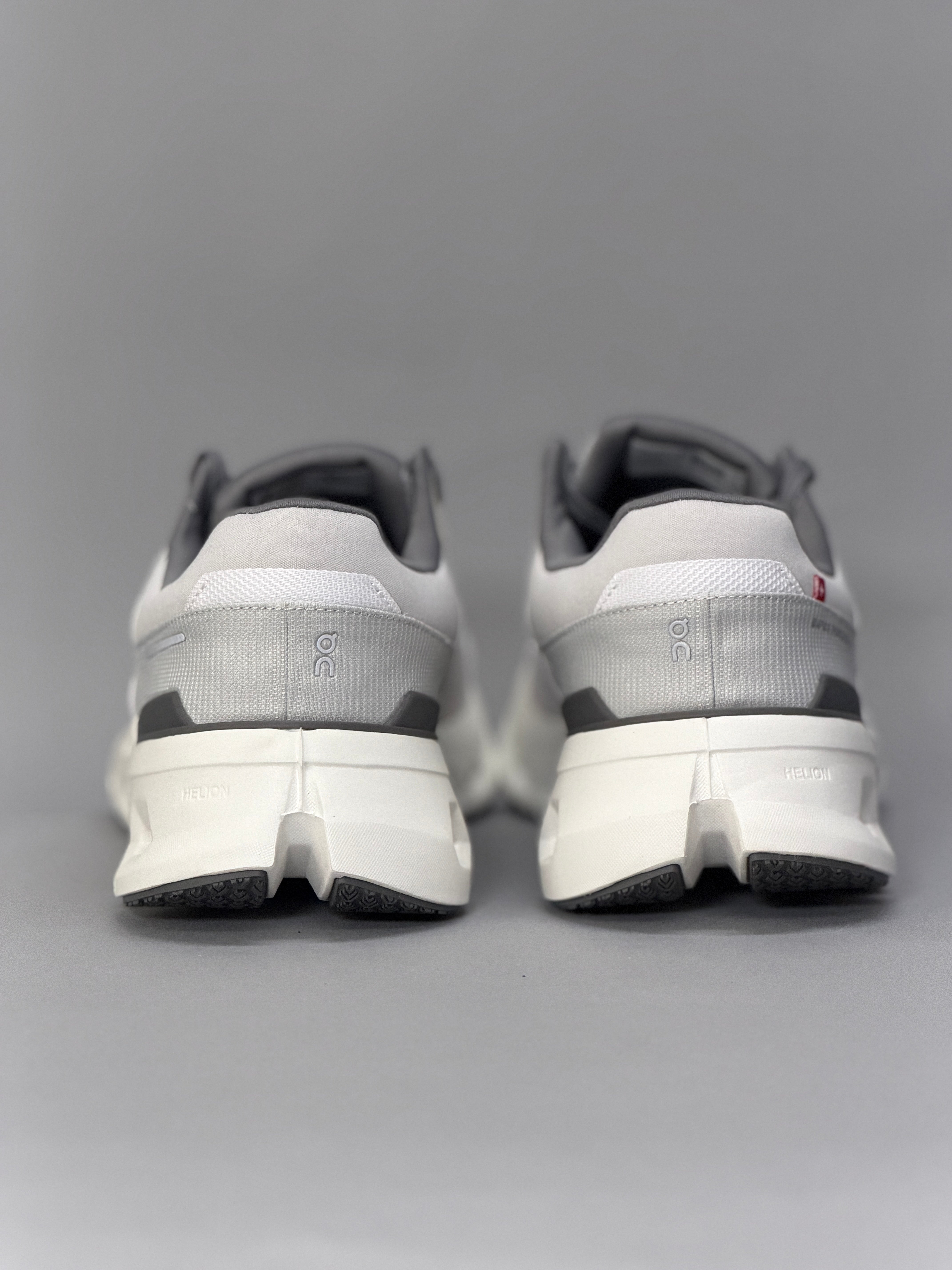 CALZADO ON RUNNING HOMBRE CLOUDRUNNER 2 3ME10140622