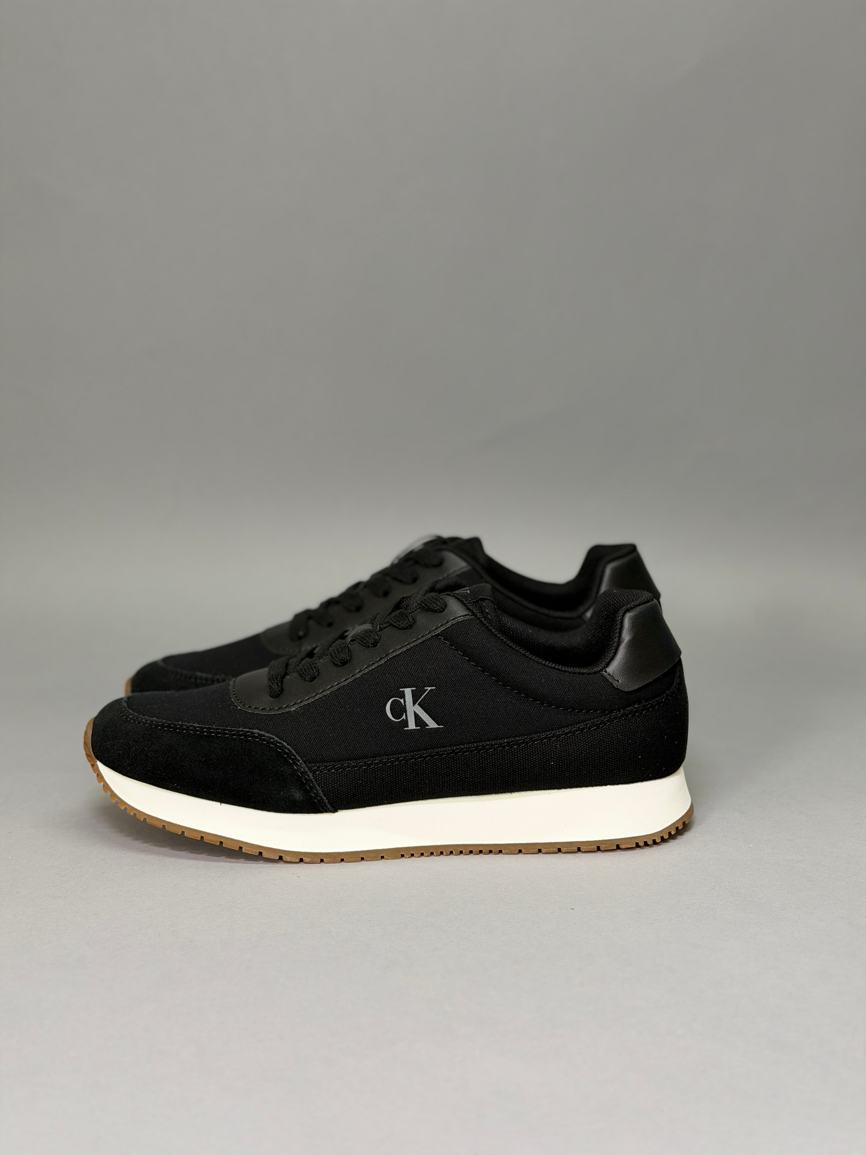 CALZADO MUJER CALVIN KLEIN RETRO RUNNER LOW LACEUP CANVAS YW0YW01888-0GM