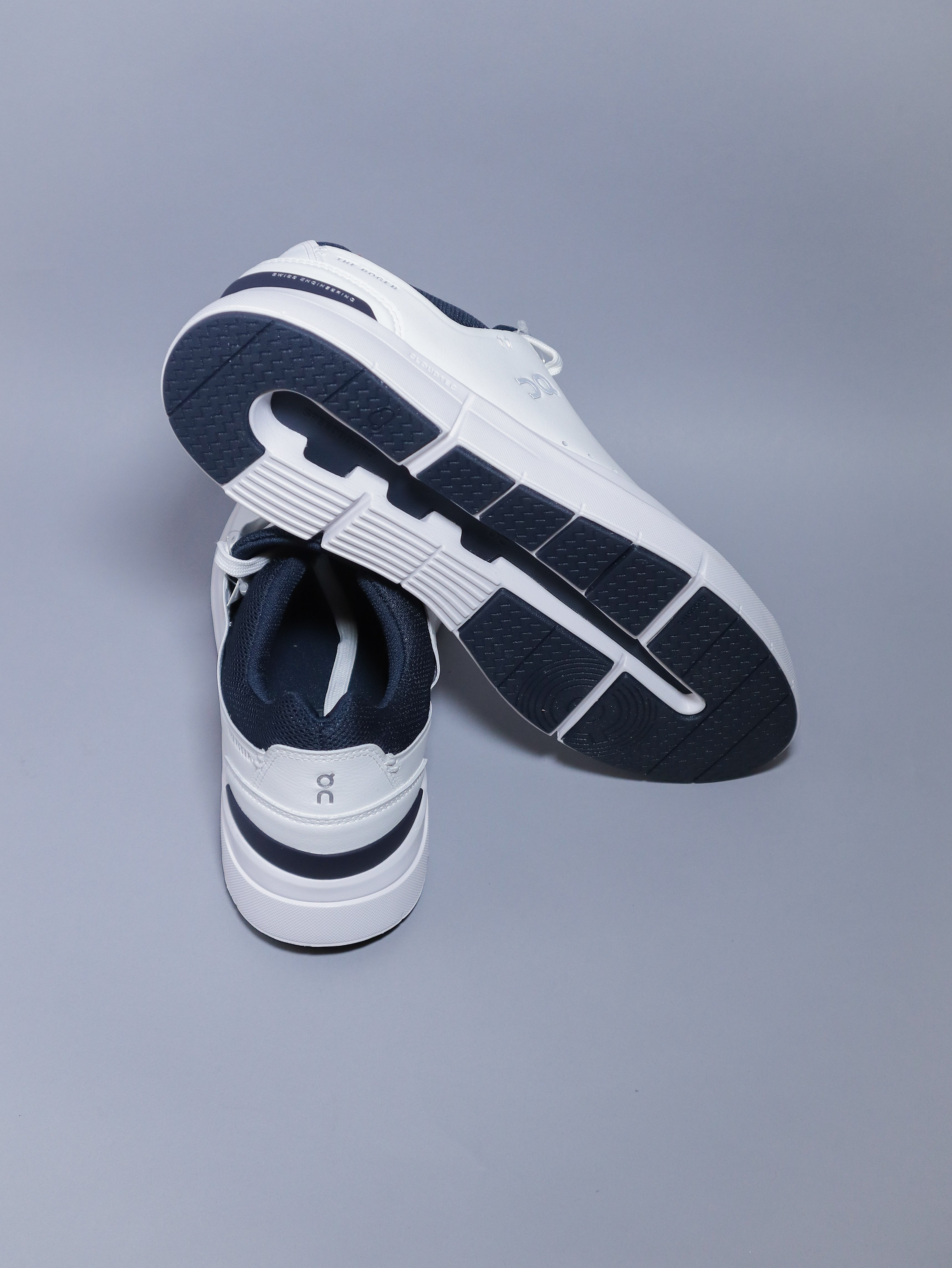 On Running THE ROGER Advantage 2 hombre