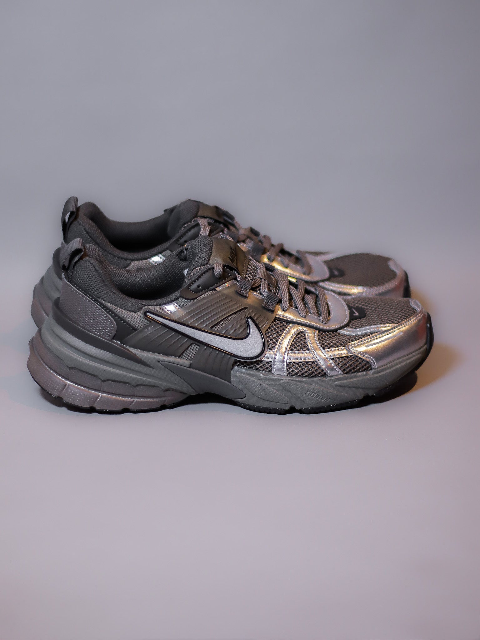 NIKE V2K RUN