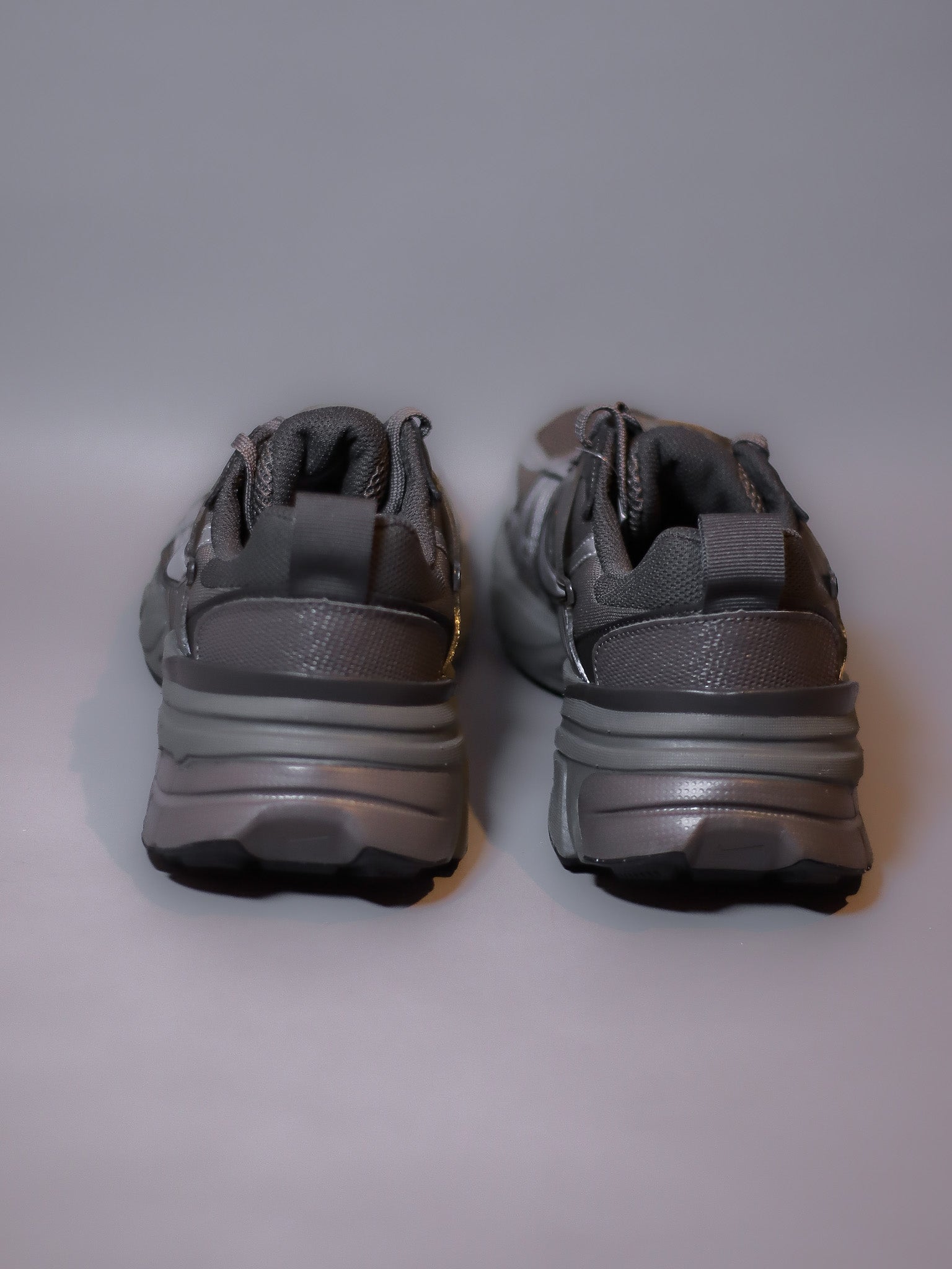 NIKE V2K RUN
